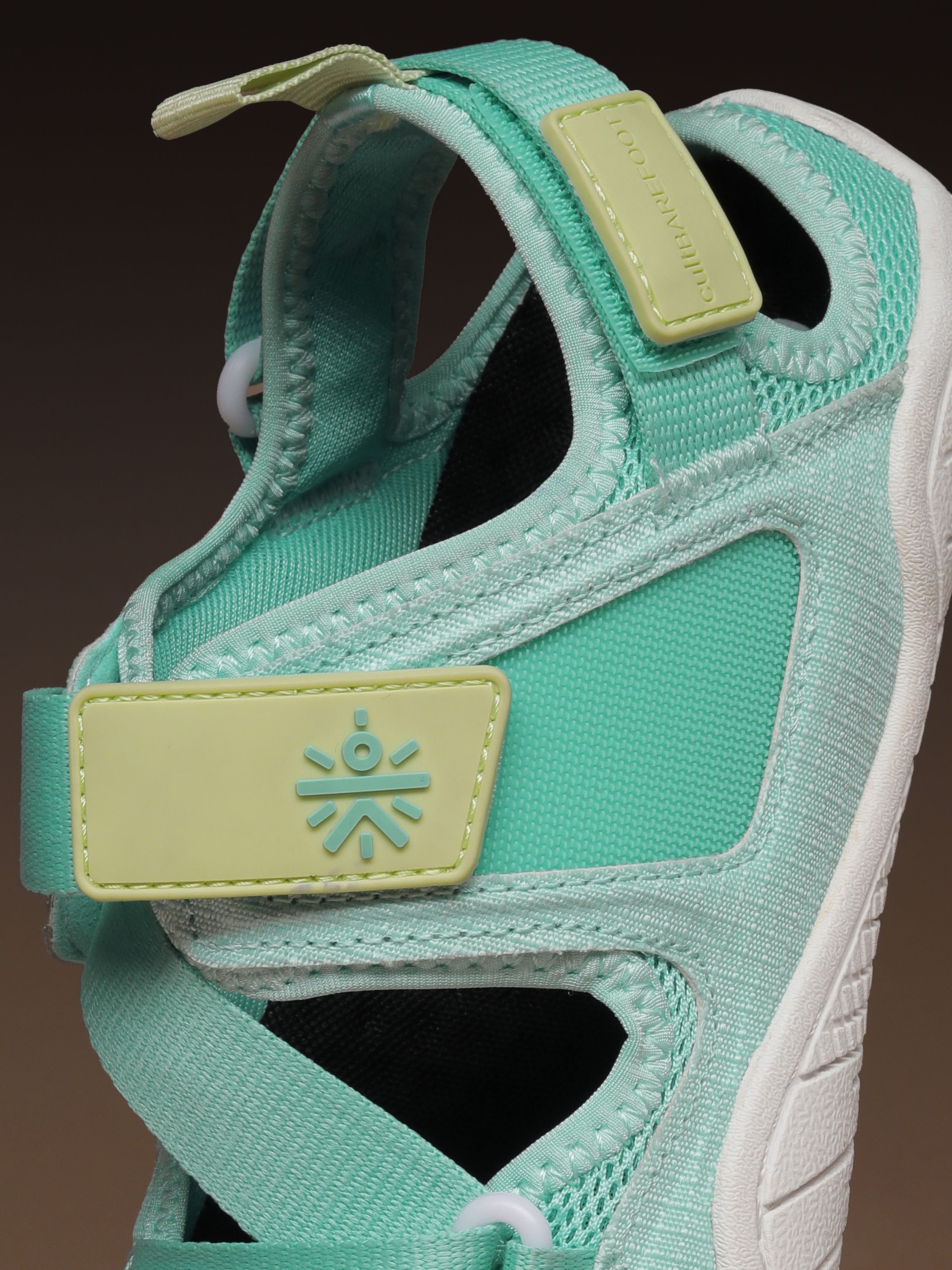 cult Women's BreezeLite Barefoot Sandals - Mint