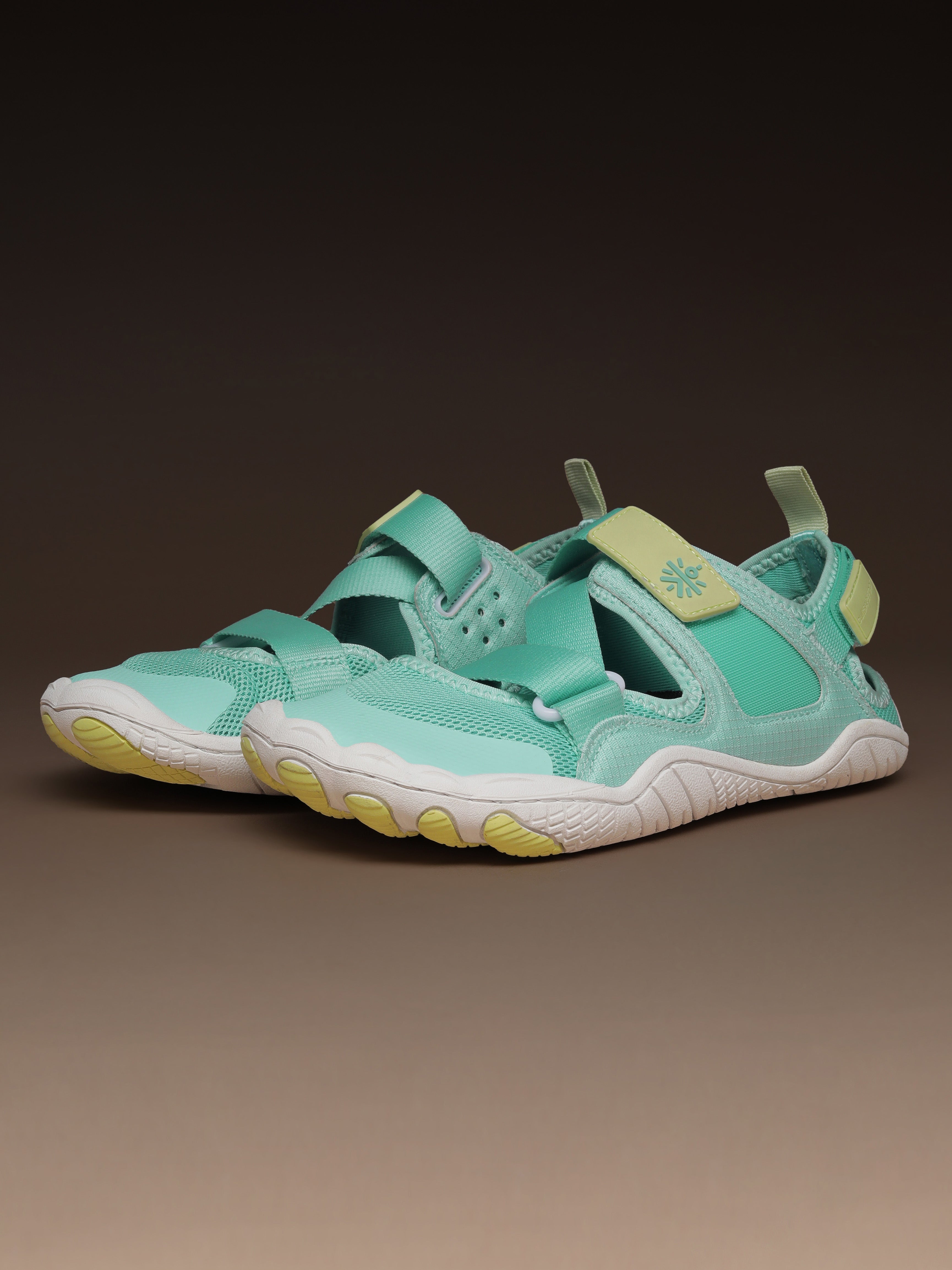 cult Women's BreezeLite Barefoot Sandals - Mint