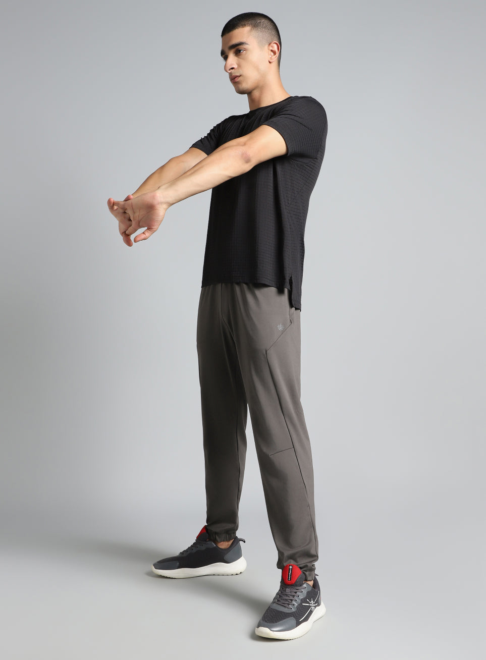 Men's Dark Grey Pace Up Running Joggers