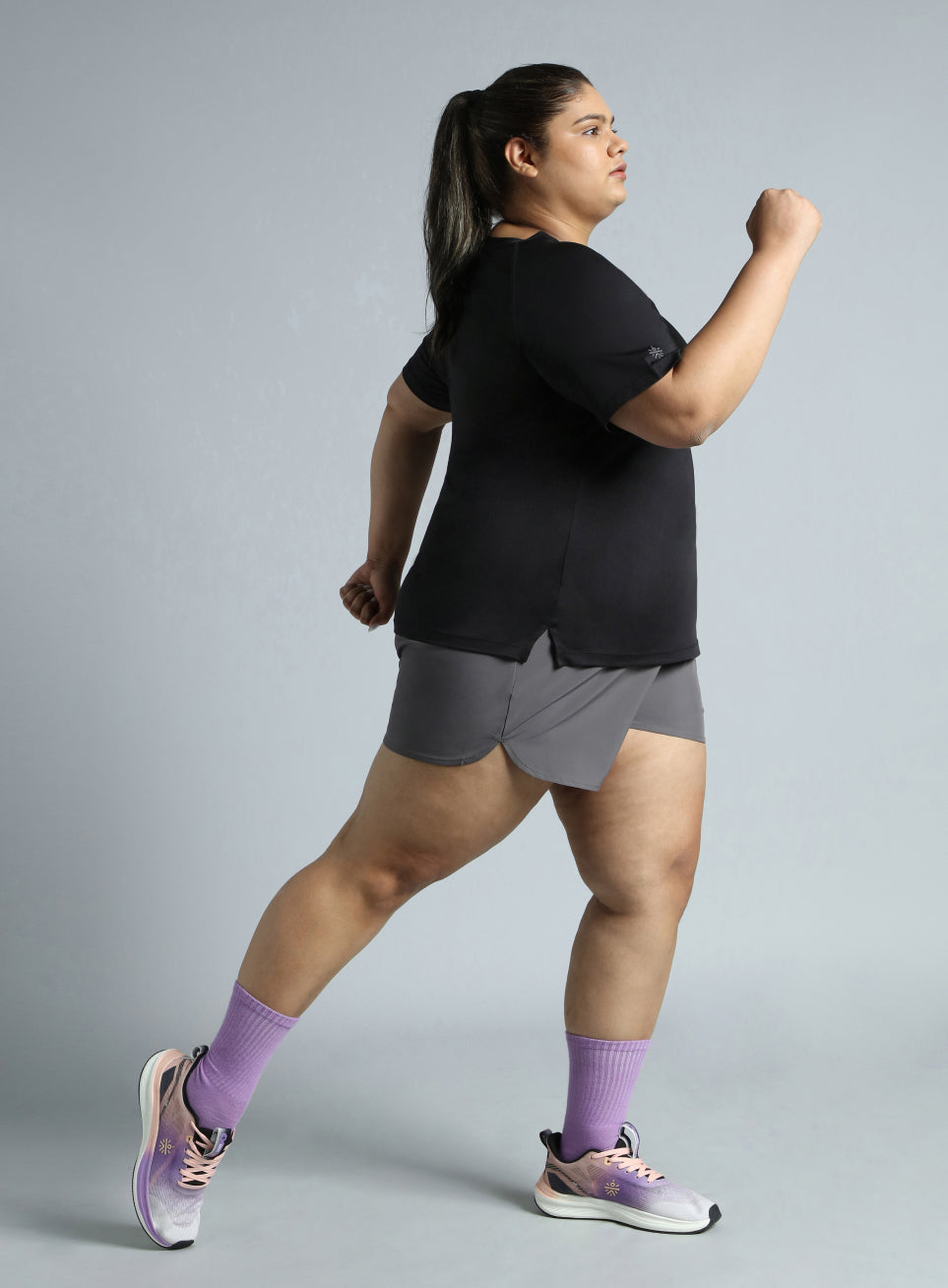 Women's Black Running Essential Plus Size Regular Fit T-shirt