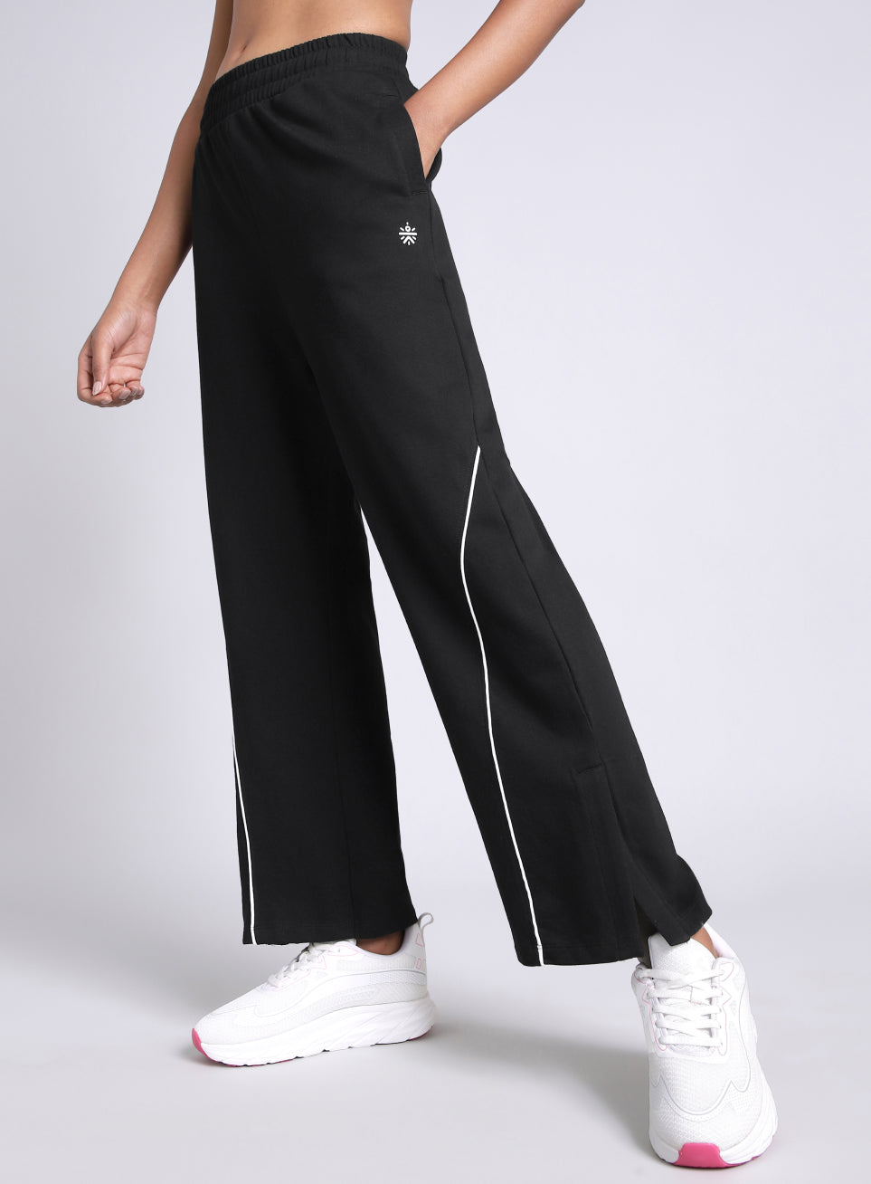 Women's Black Move Easy Trackpants
