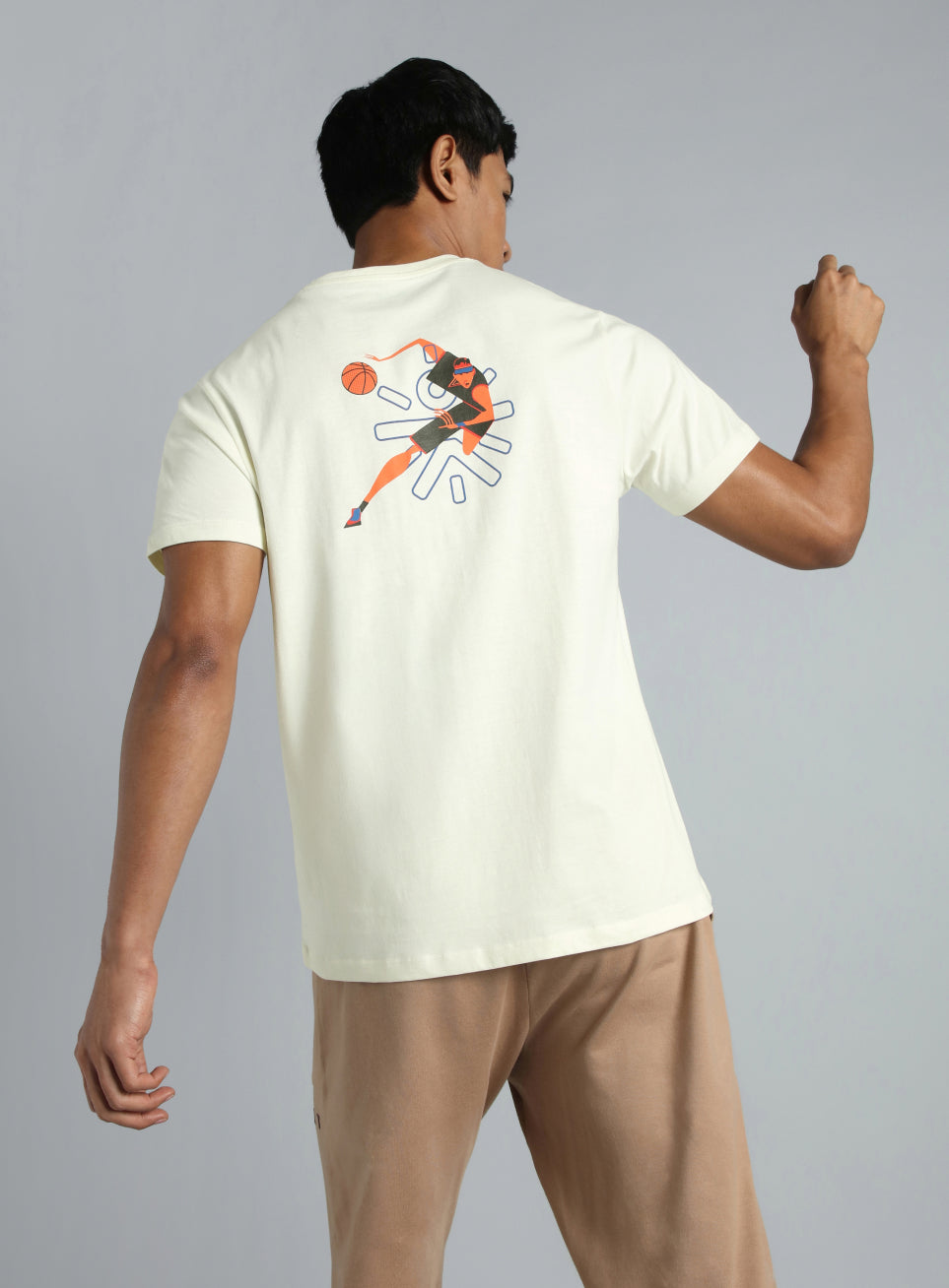 Men's Off White Play Basketball Graphic T-shirt