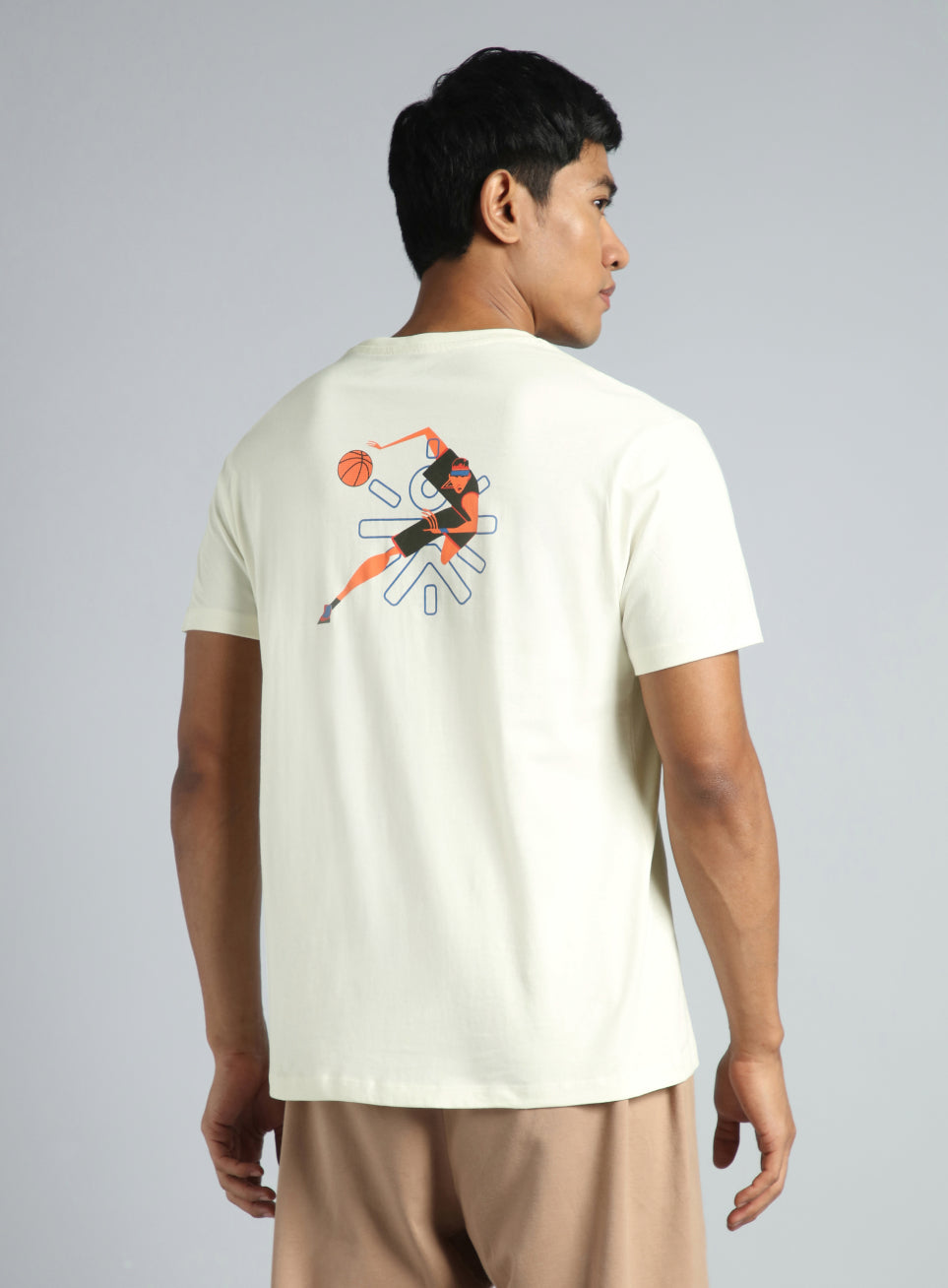 Men's Off White Play Basketball Graphic T-shirt