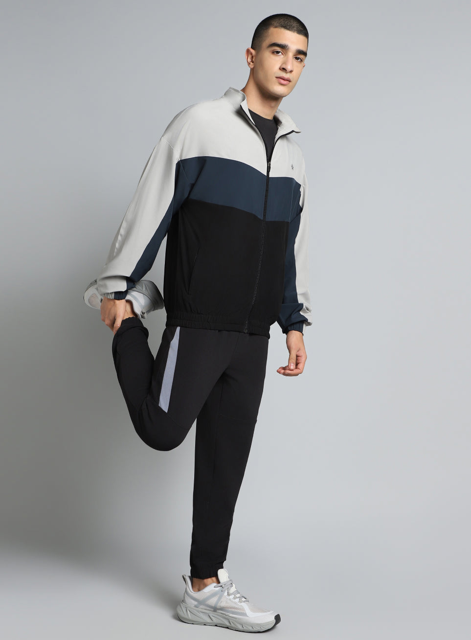 Men's Multicolour Training Relaxed Fit Layering Jacket