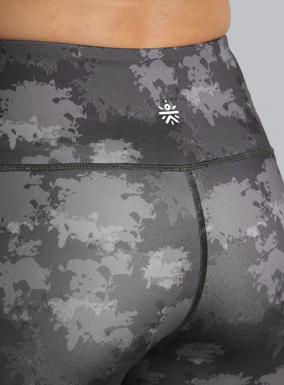 Women's Black Printed Performance Tights