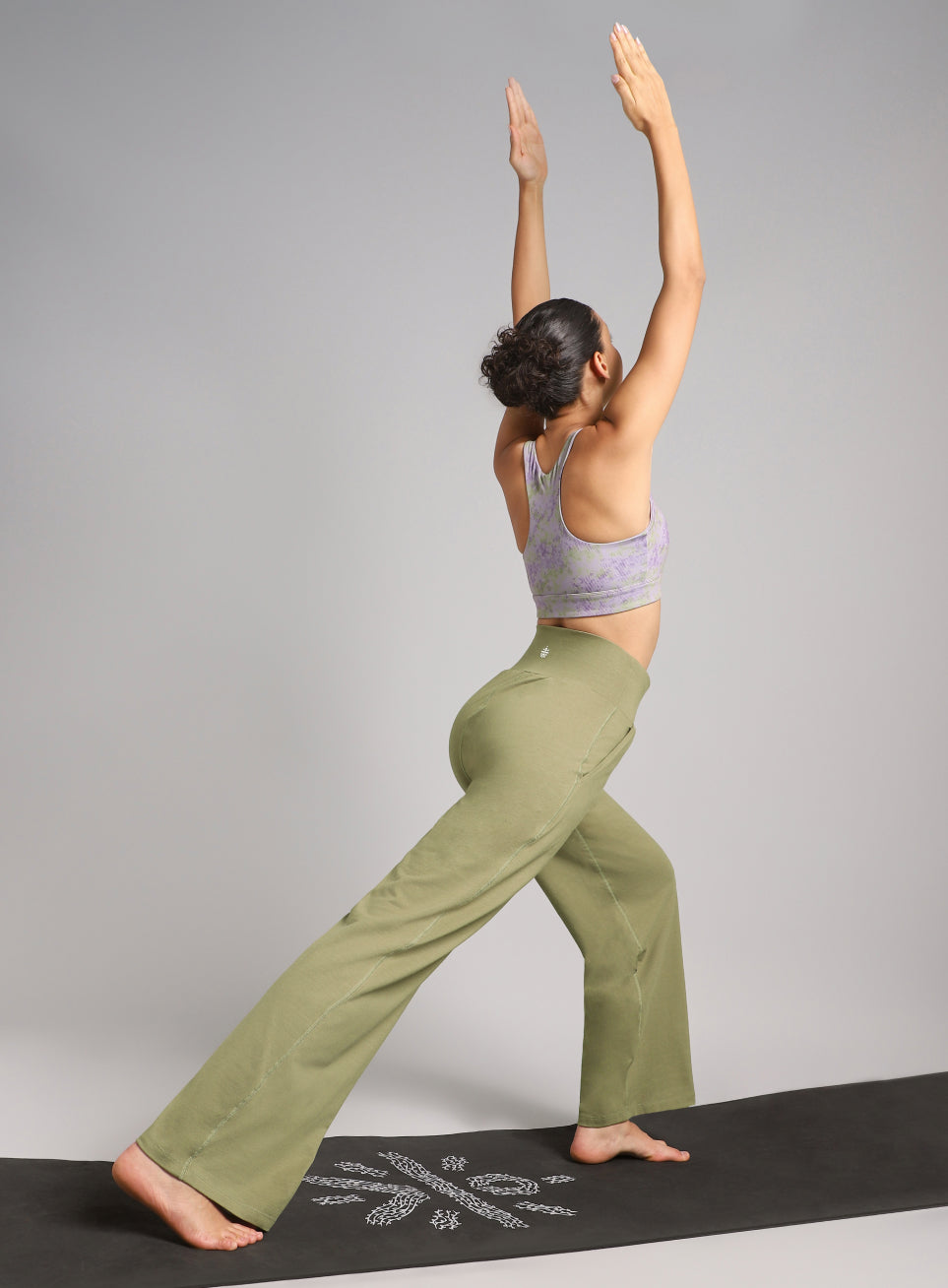 Women's Olive Flow Form Yoga Straight Pants
