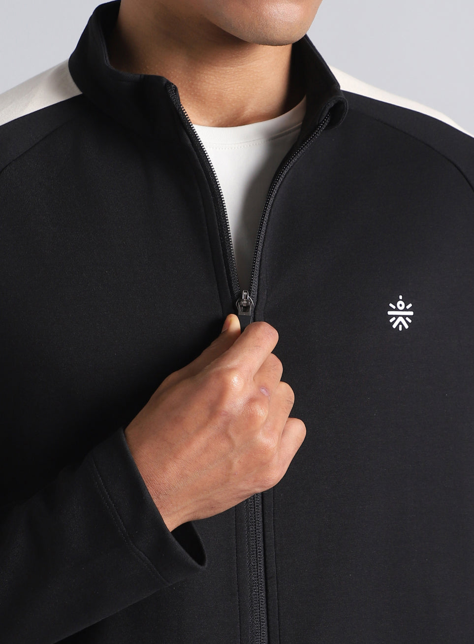 Men's Black Workout Essential Mid Layer Jacket