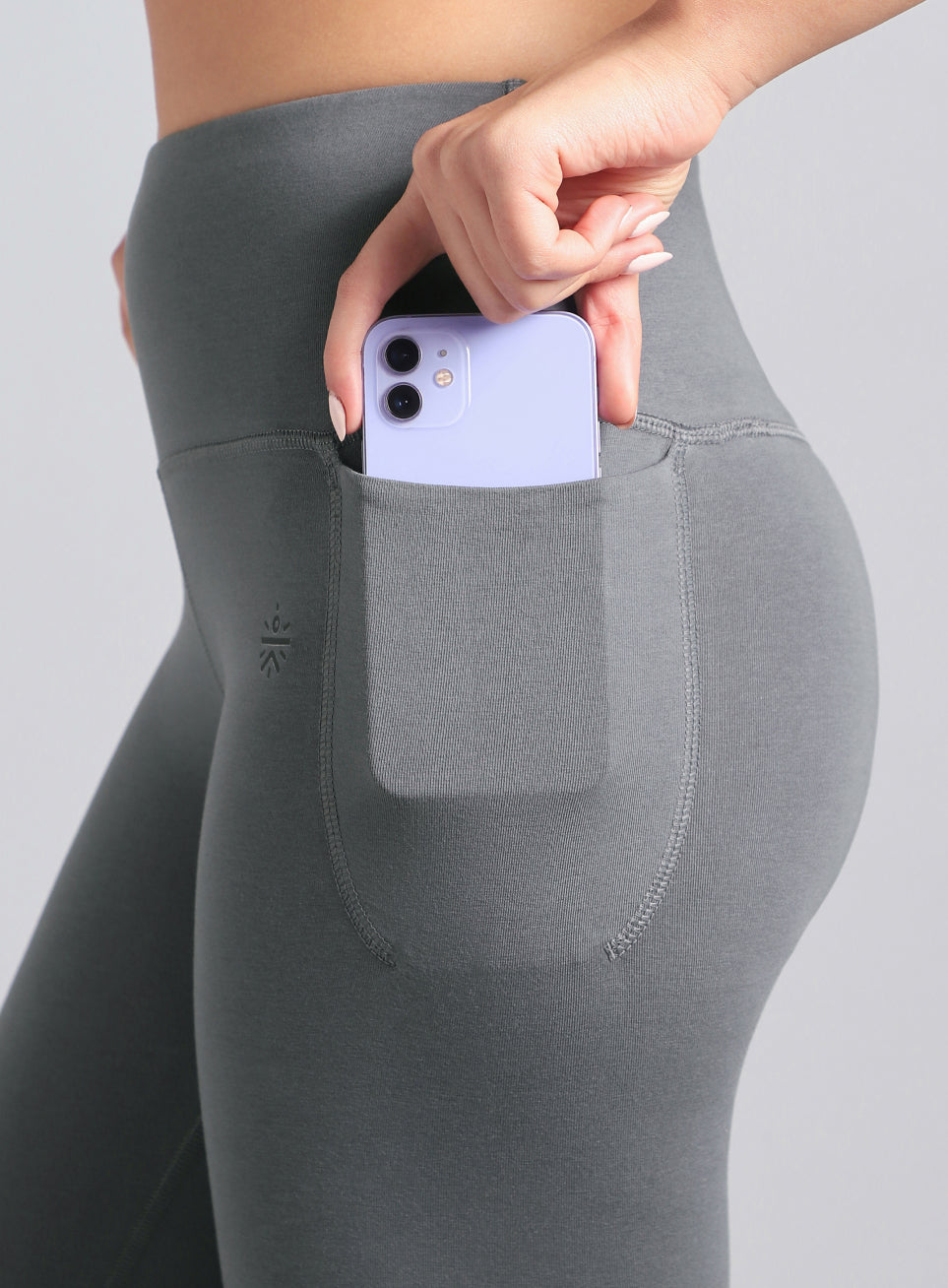 Women's Dark Grey Yoga Flow Cotton Graphic Tights