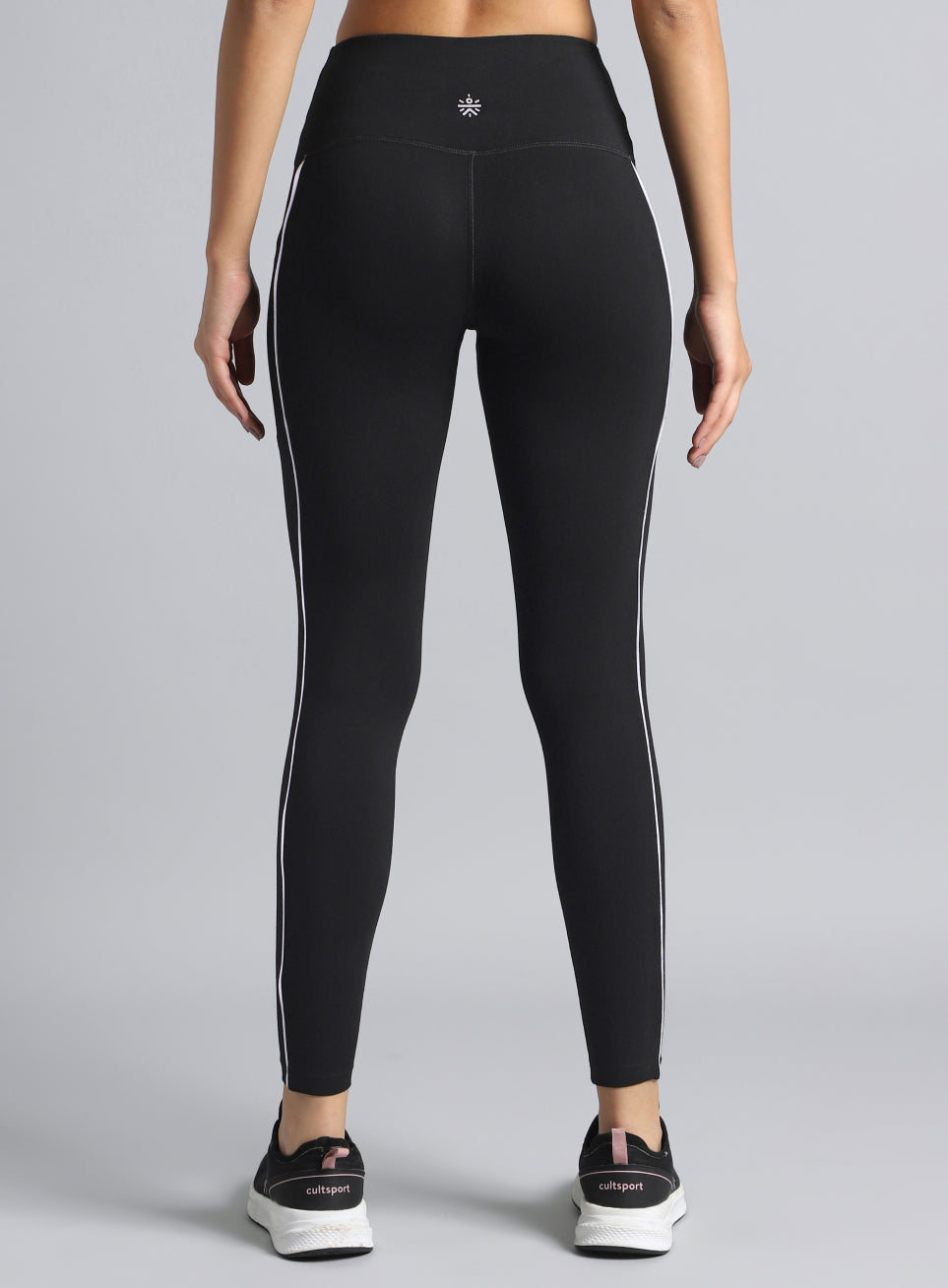 Women's Black Train and Flow Cotton Tights