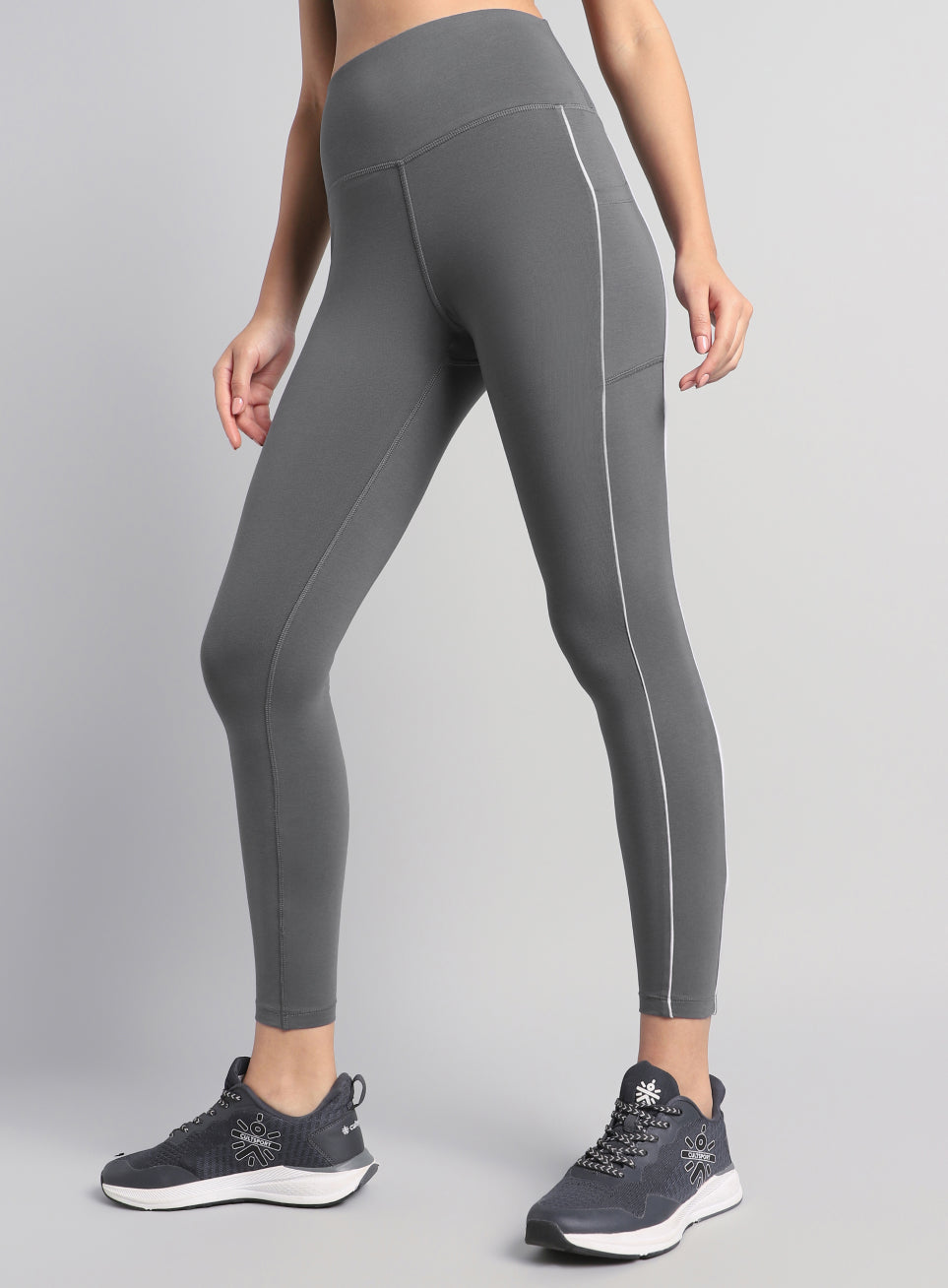 Women's Dark Grey Train and Flow Cotton Tights