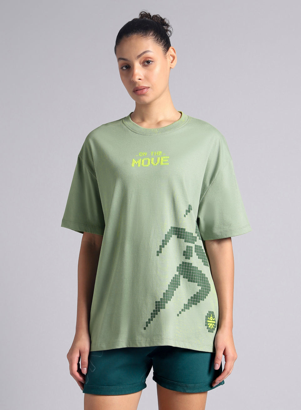Women's Olive On The Move Graphic Oversized Fit T-shirt
