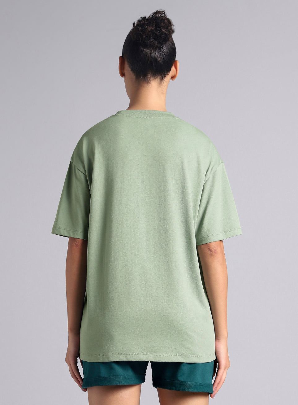 Women's Olive On The Move Graphic Oversized Fit T-shirt