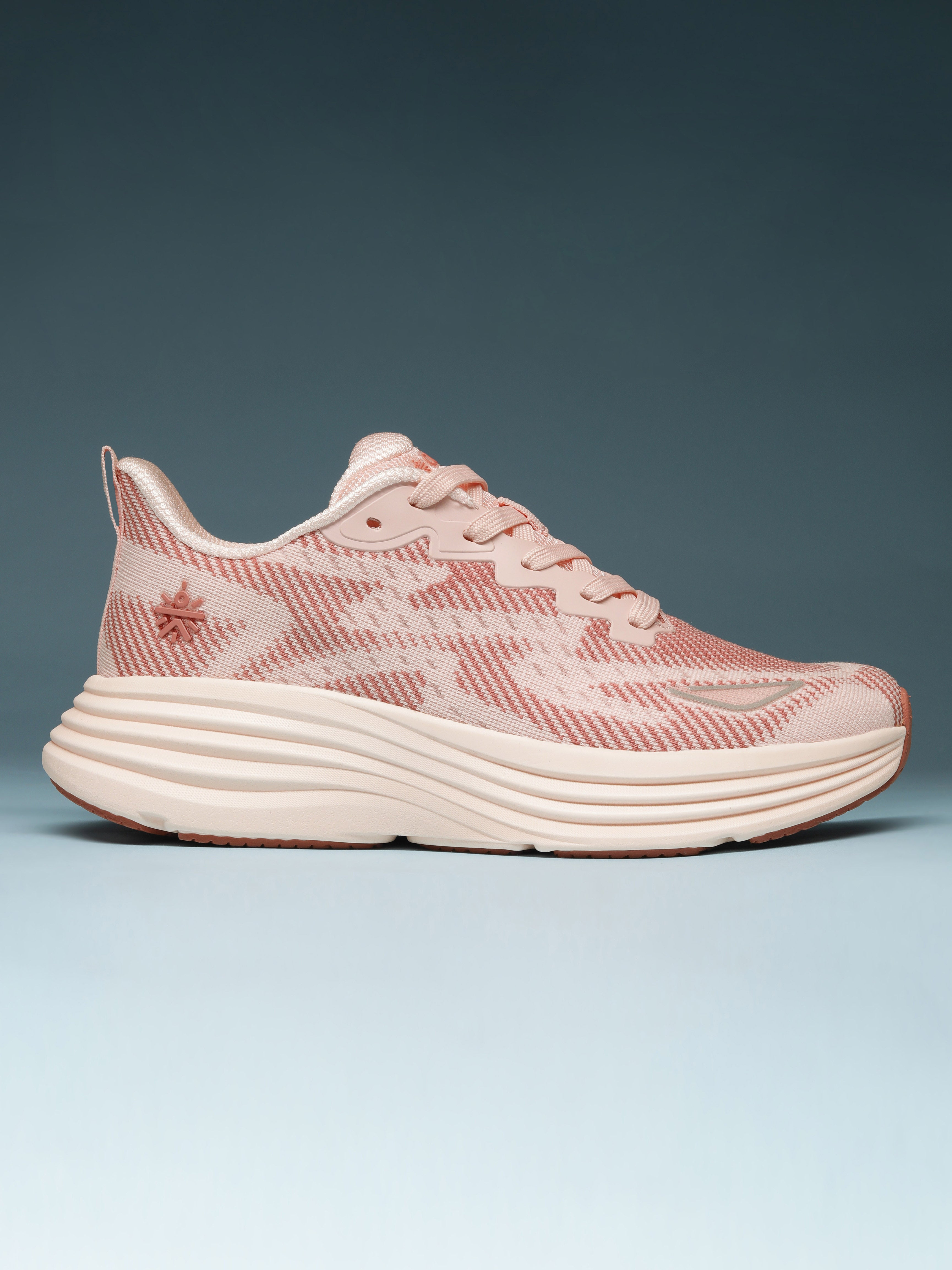 cult Women's PaceLite Walking Shoes - Peach