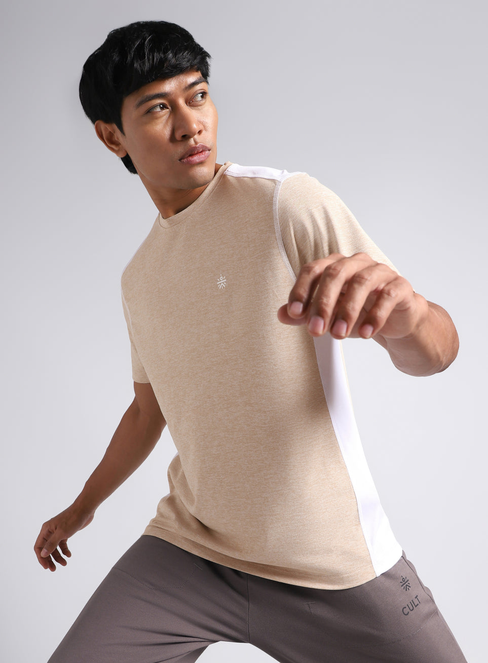 Men's Amp Up Beige Comfortech T-shirt