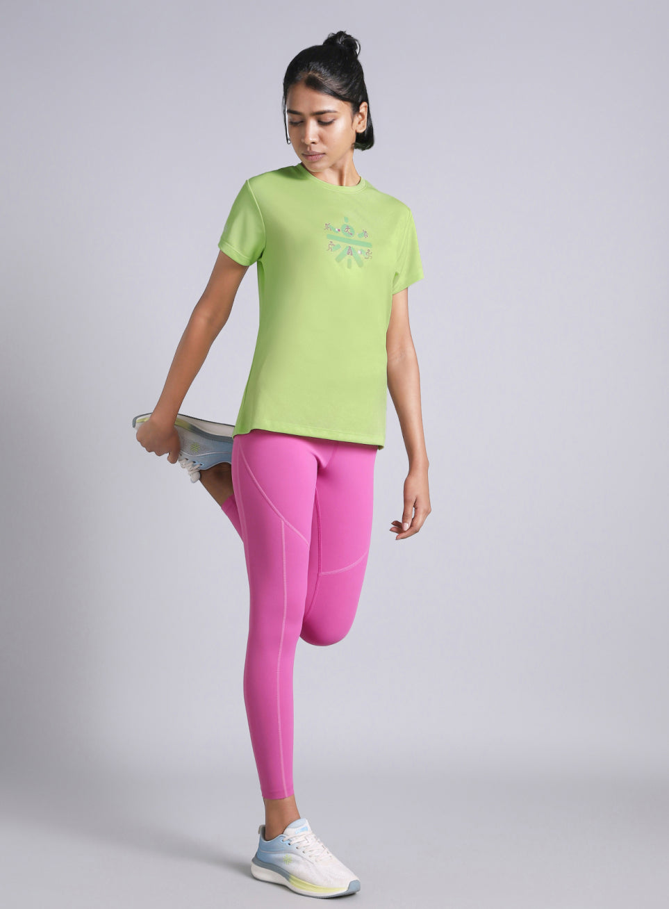 Women's Green Graphic Play Performance T-shirt