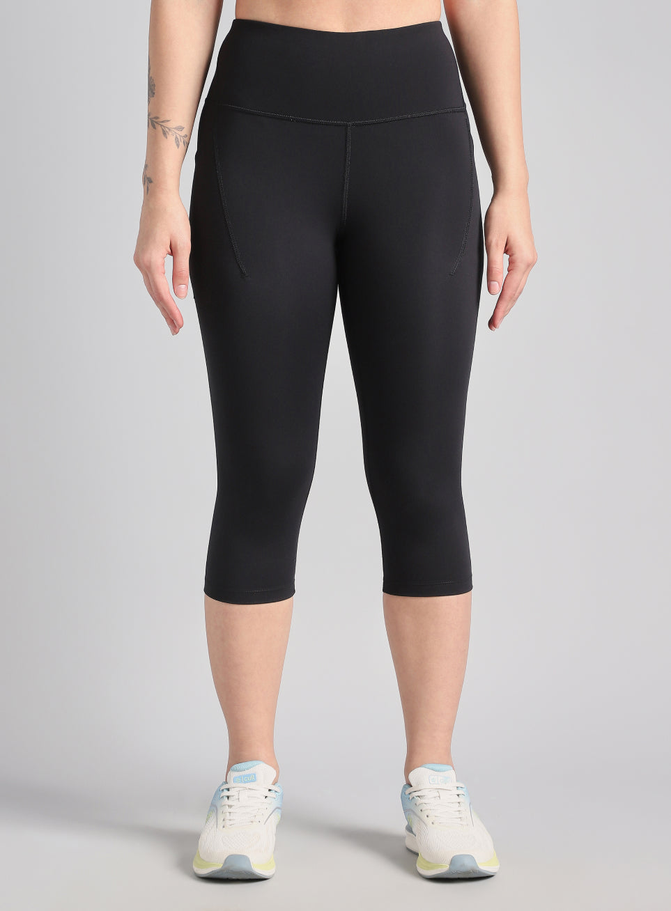 Women's Black Everyday Run Cropped Length COMFlex Tights