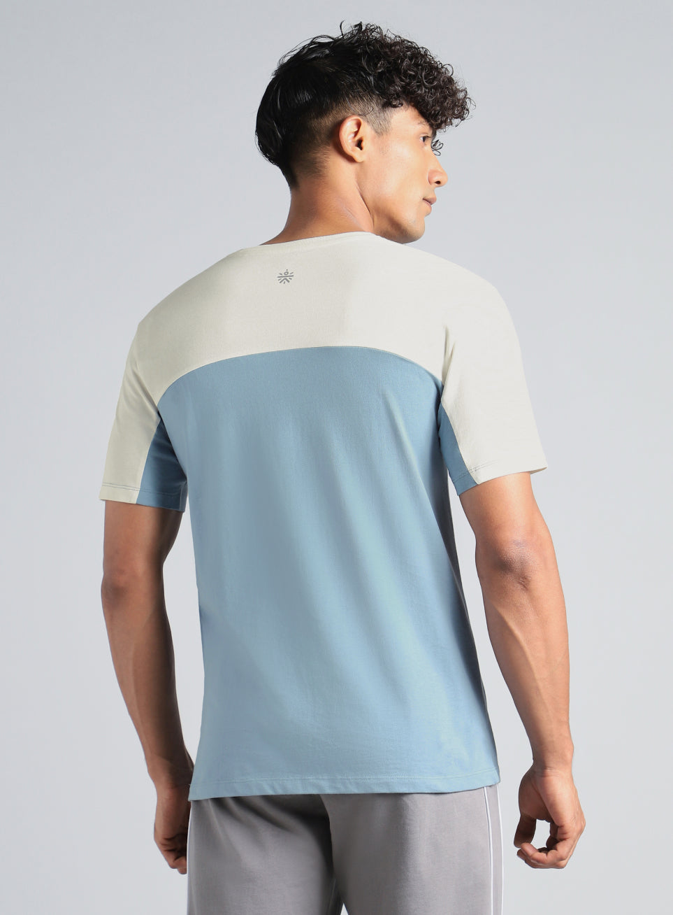 Men's Blue Offbeat Coloblock T-shirt