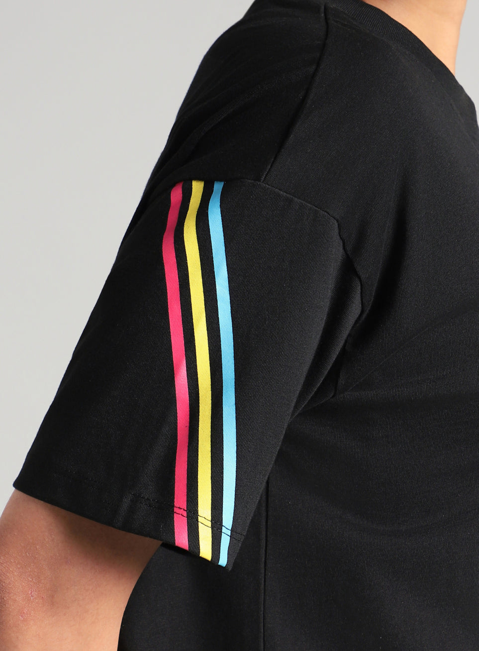 Women's Black Cult Vibe Stripes Boxy Fit T-shirt