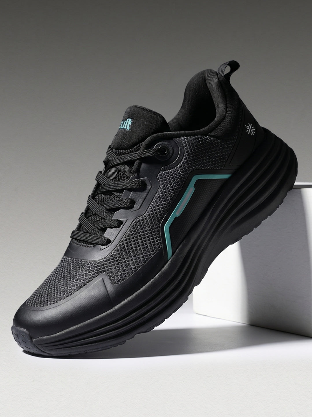 cult Men's GridWeave Walking Shoes - Black