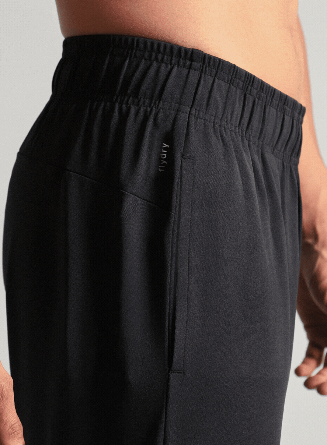 Men's Black Runner's In Motion Graphic Trackpant