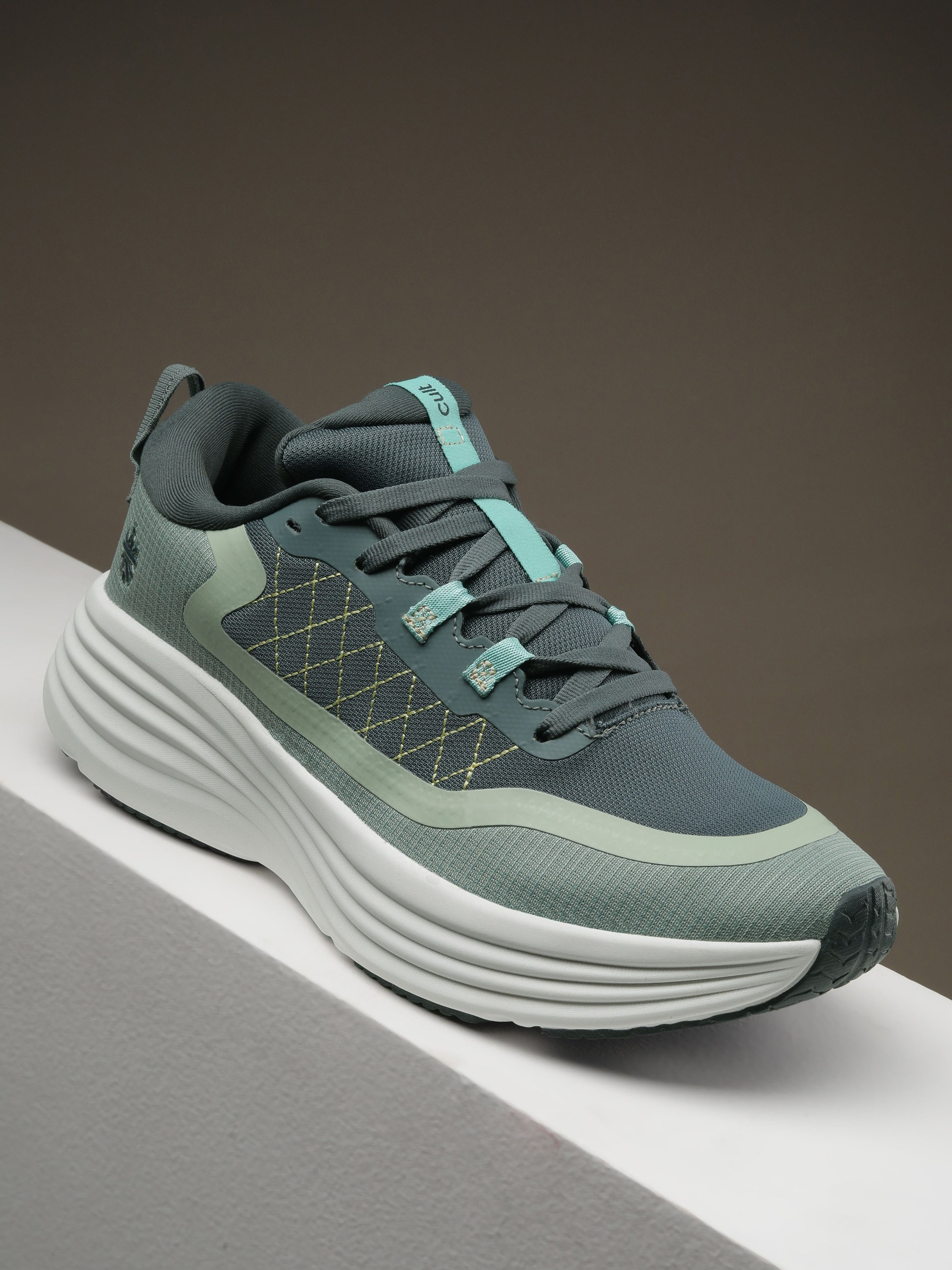 cult Women's WaveWalk Walking Shoes - L.Olive
