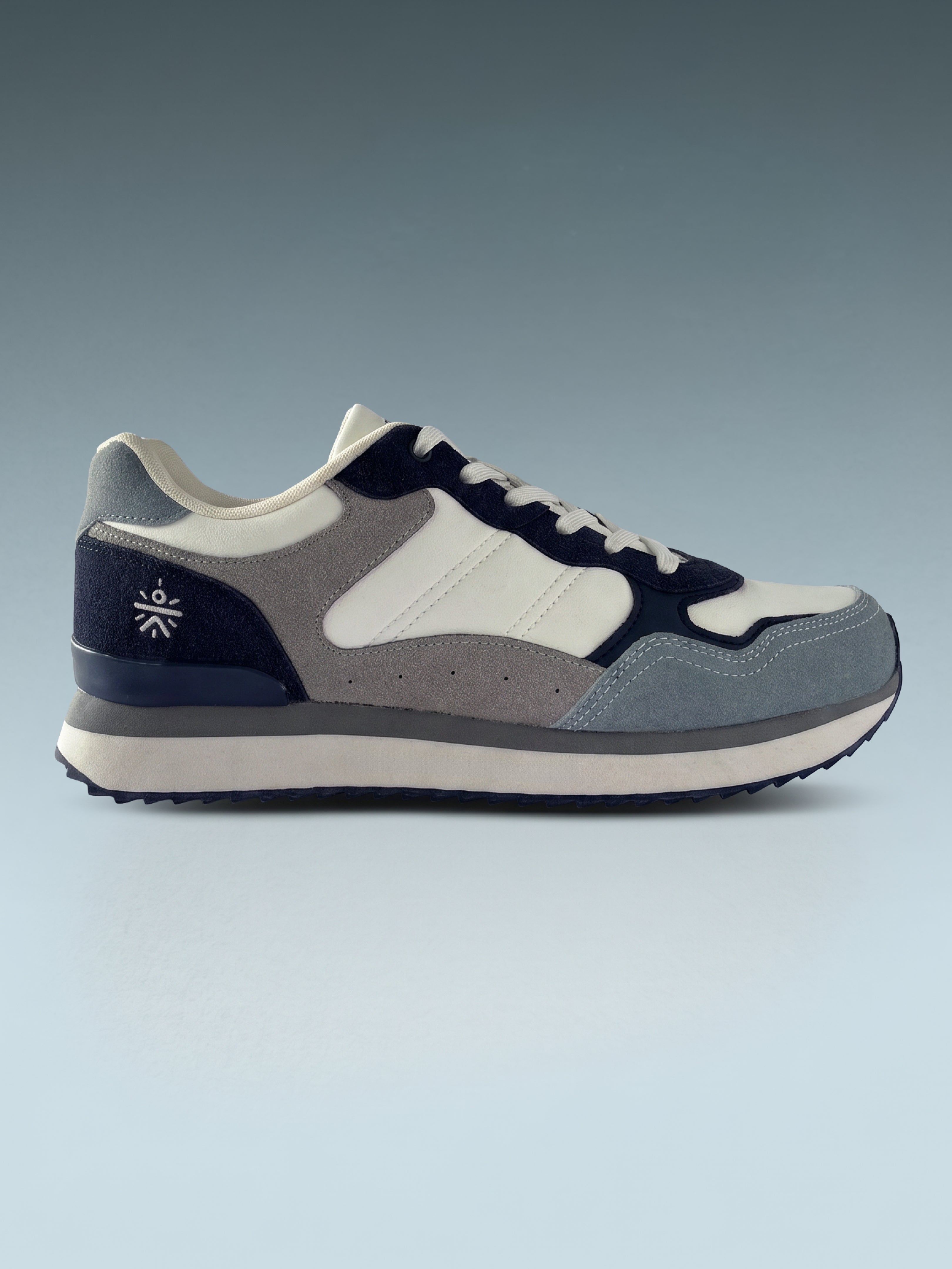 cult Women's RetroEdge Sneakers - White/Navy