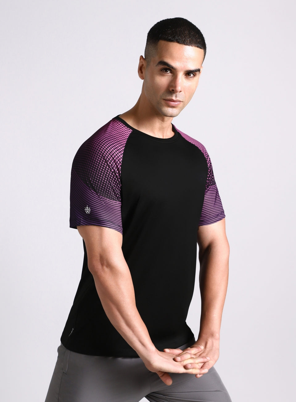 Men's Black Pop Up Training Essential T-shirt