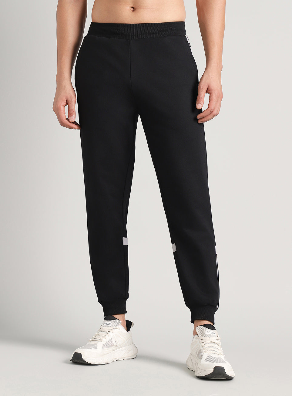 Men's Black Courtside Sporty Joggers