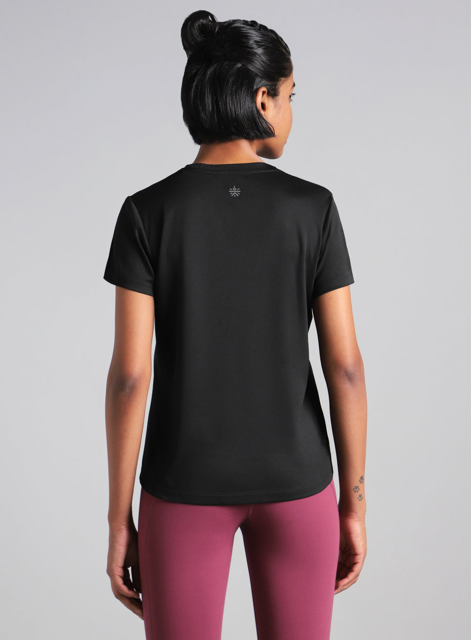 Women's Black Contour Print T-shirt