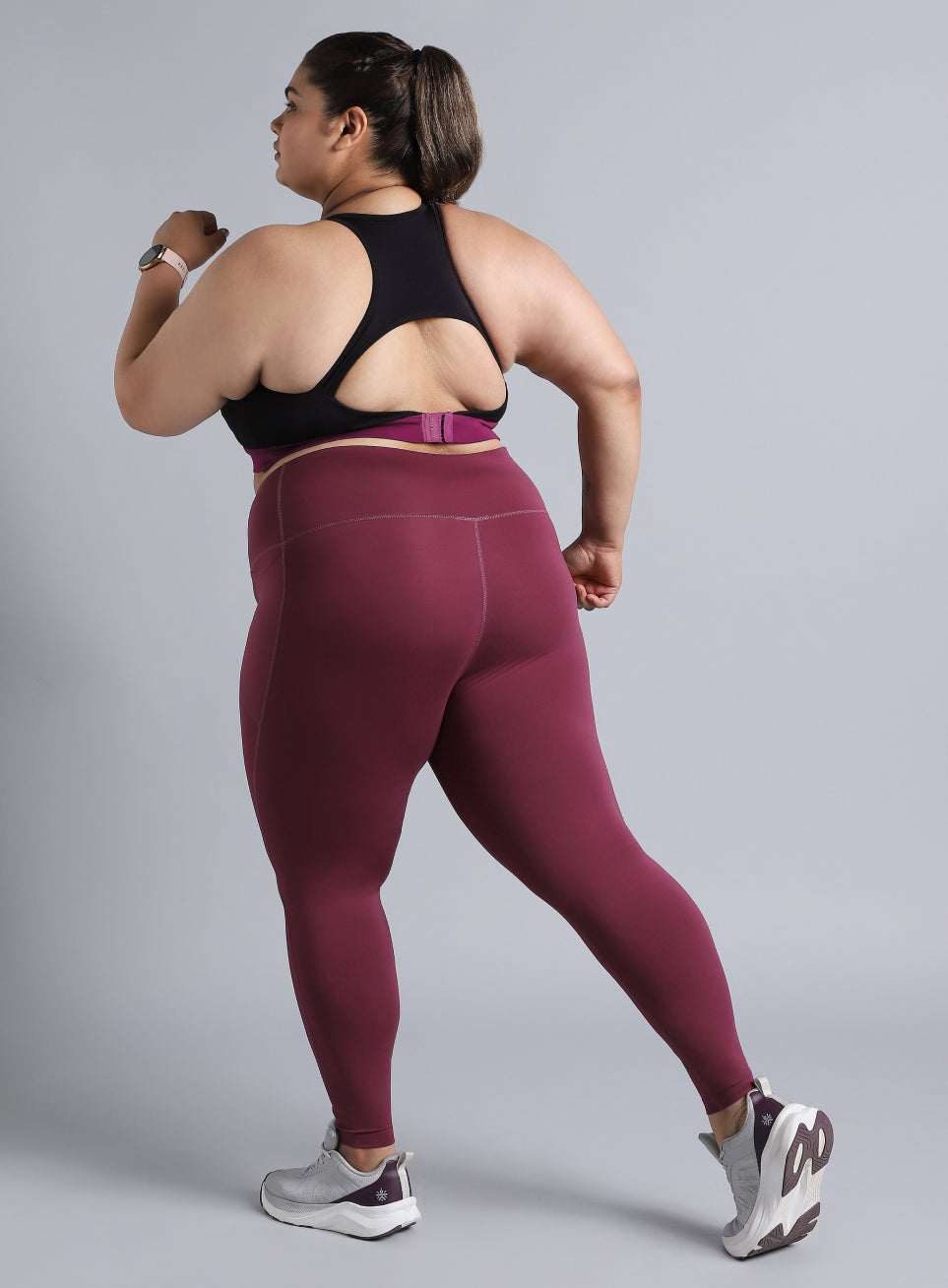 Women's Black Run Forward High Support Plus Size Bra