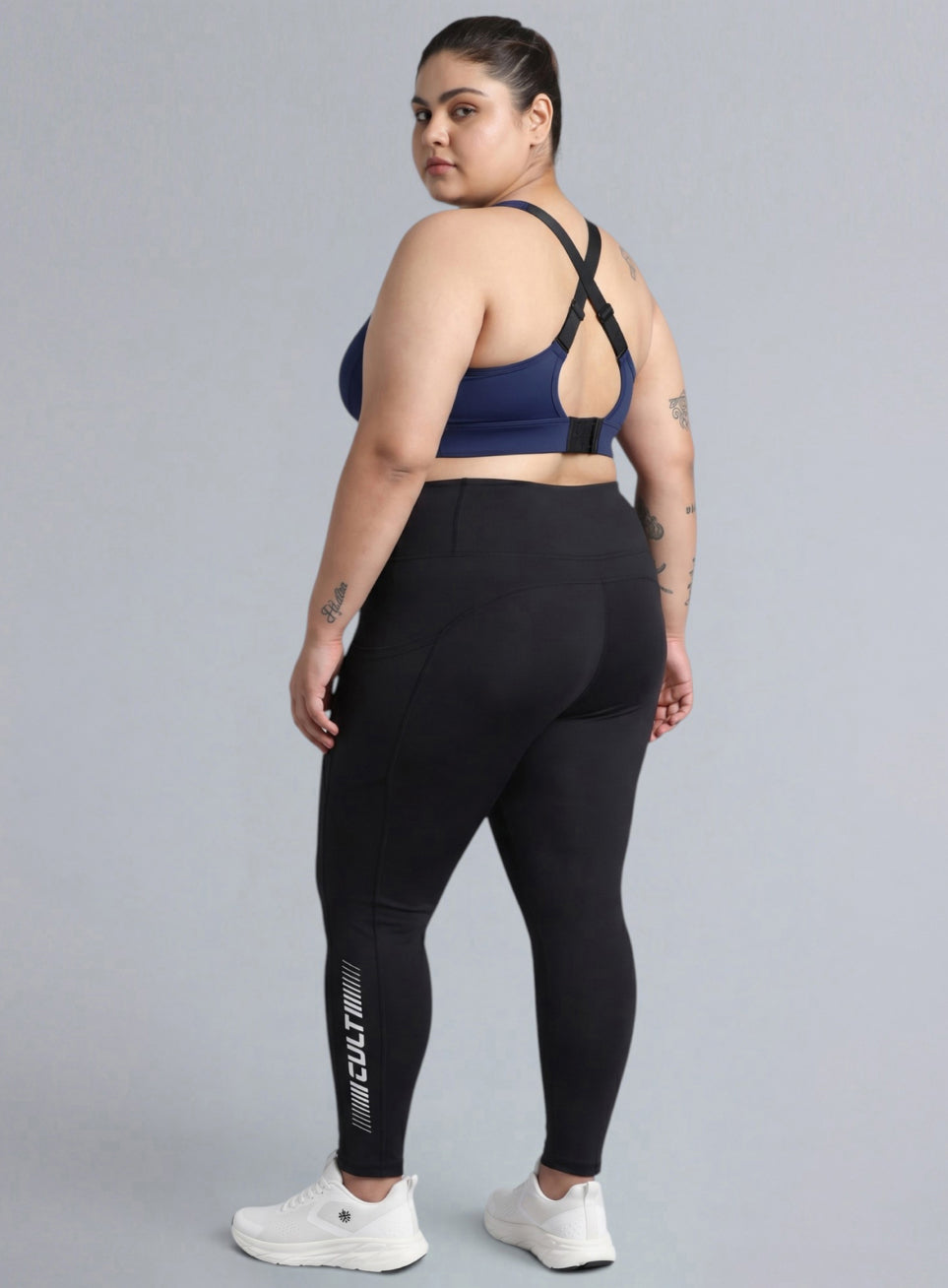 Women's Blue Adjustable Strap Training High Support Plus Size Sports Bra