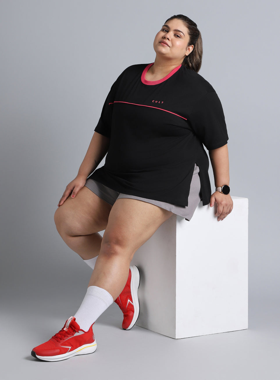Women's Black Cult Classic Oversized Fit Plus Size T-shirt