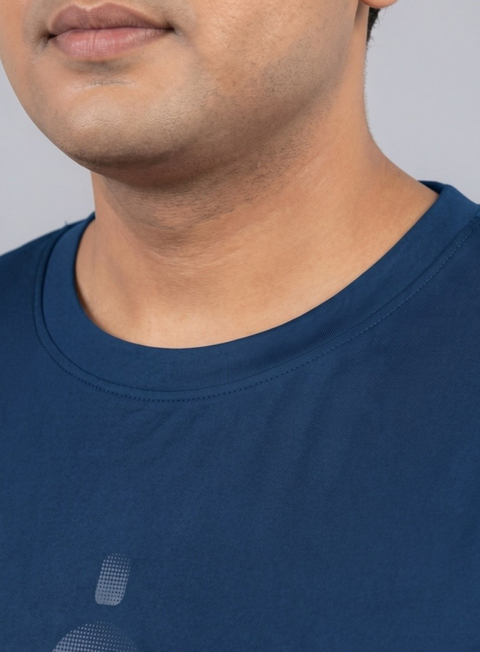 Men's Navy Cult Training Essential T-shirt