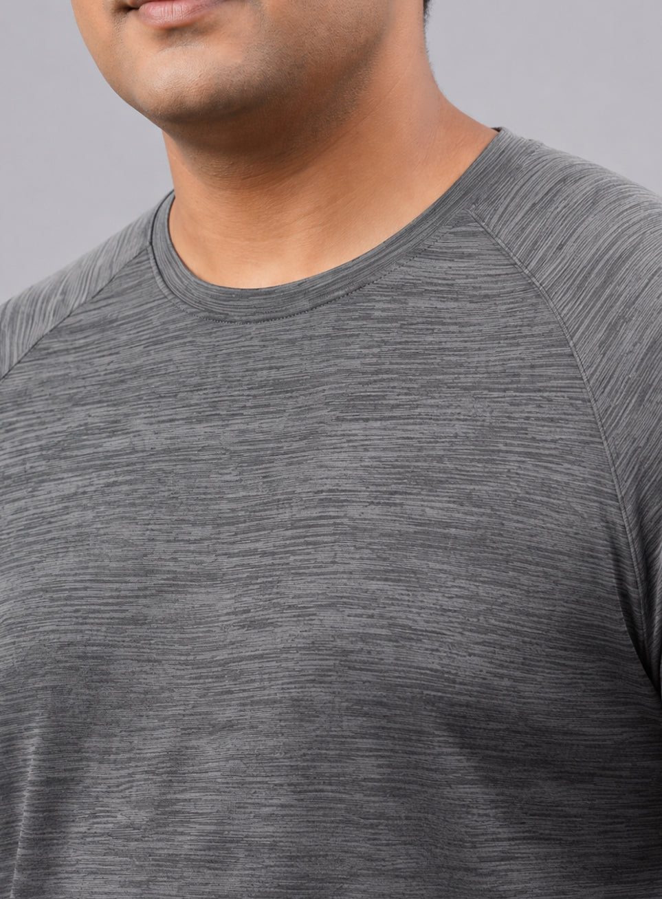 Men's Black Textured Performance T-shirt