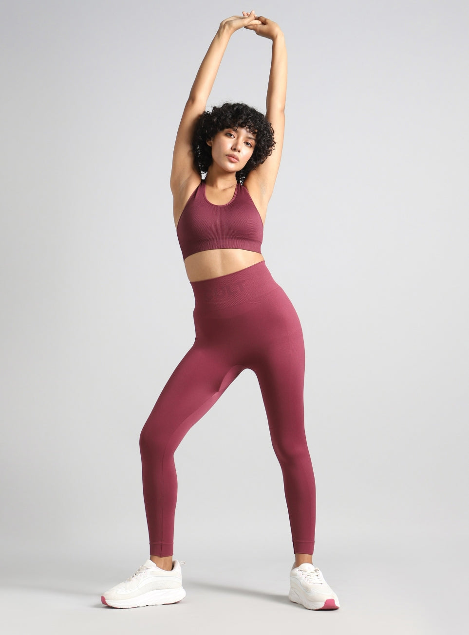 Women's Maroon Medium Support Seamless Reversible Bra