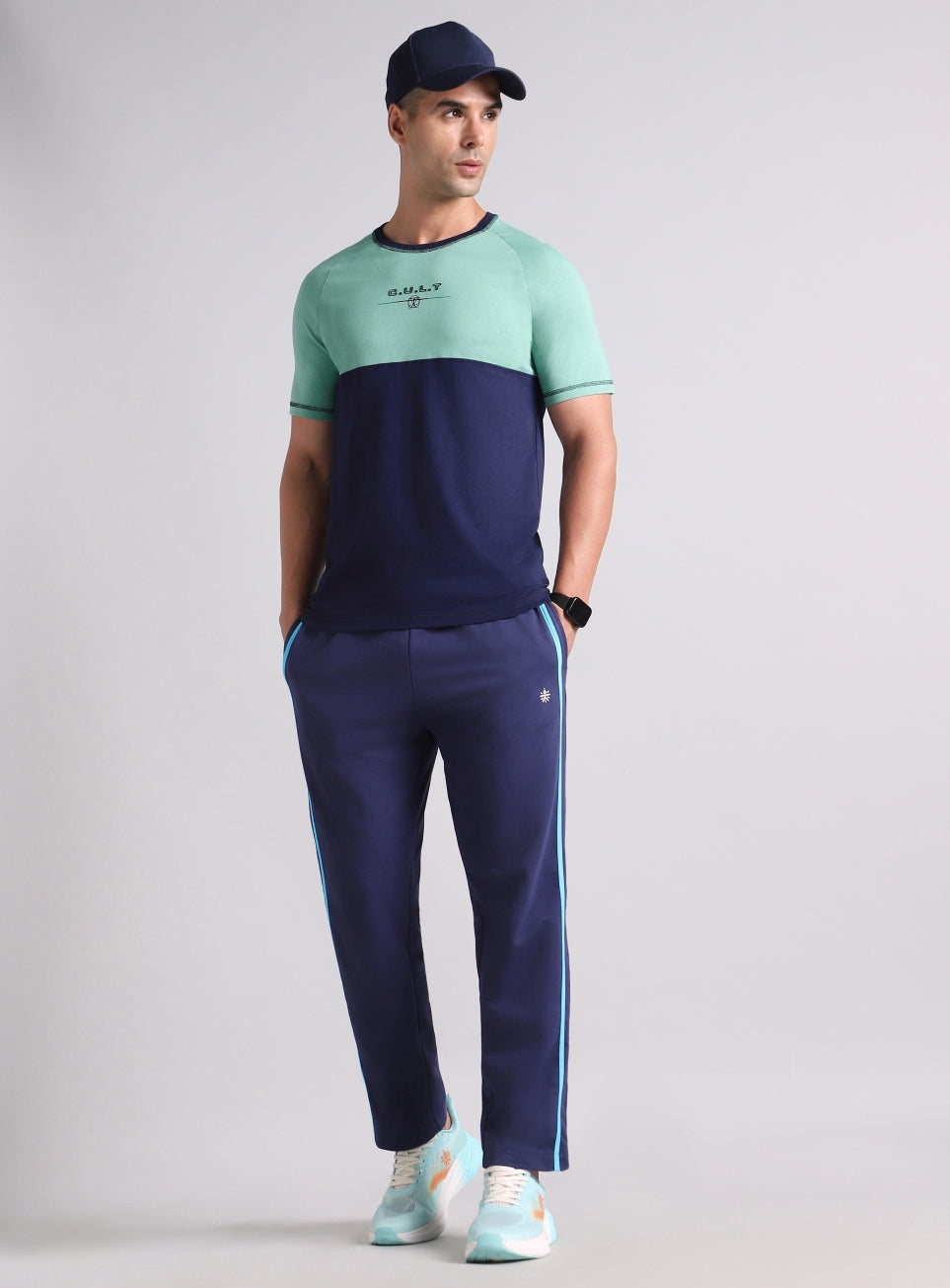 Men's Colourblock V-Man Cult Graphic T-shirt