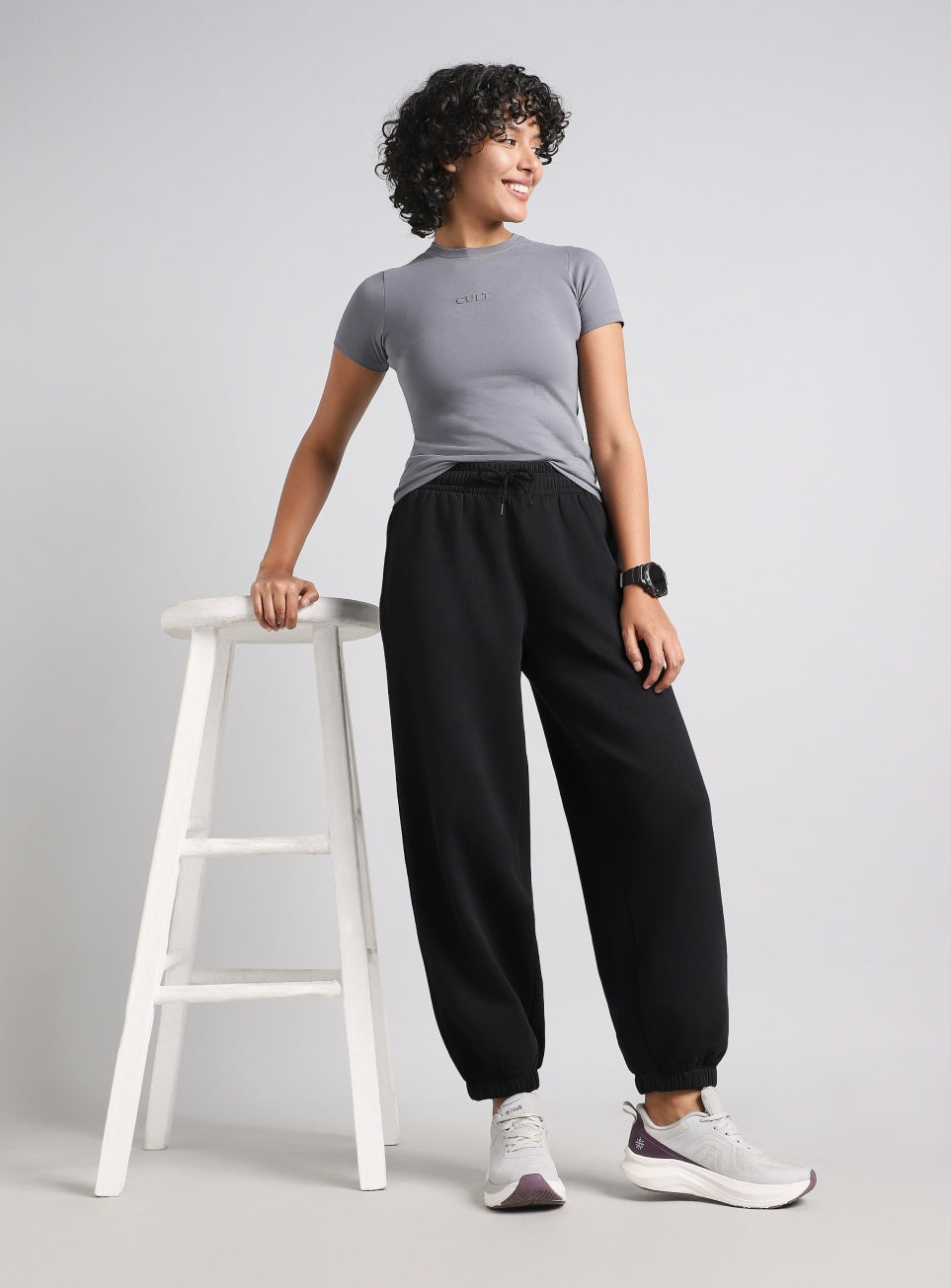 Women's Black Luxe Fleece Relaxed Fit Joggers