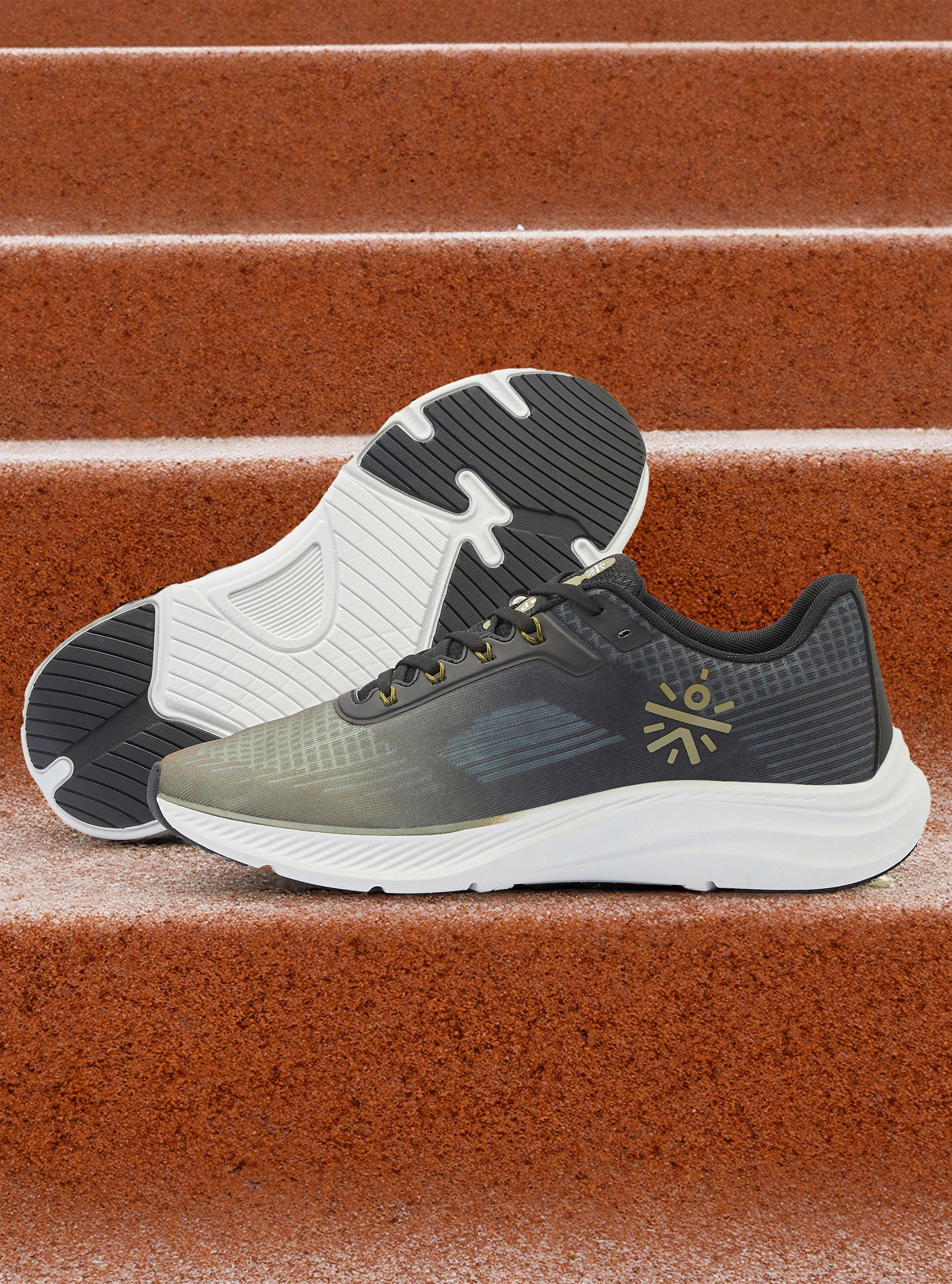 cult Thunderbird Men Running Shoes - Olive/Black