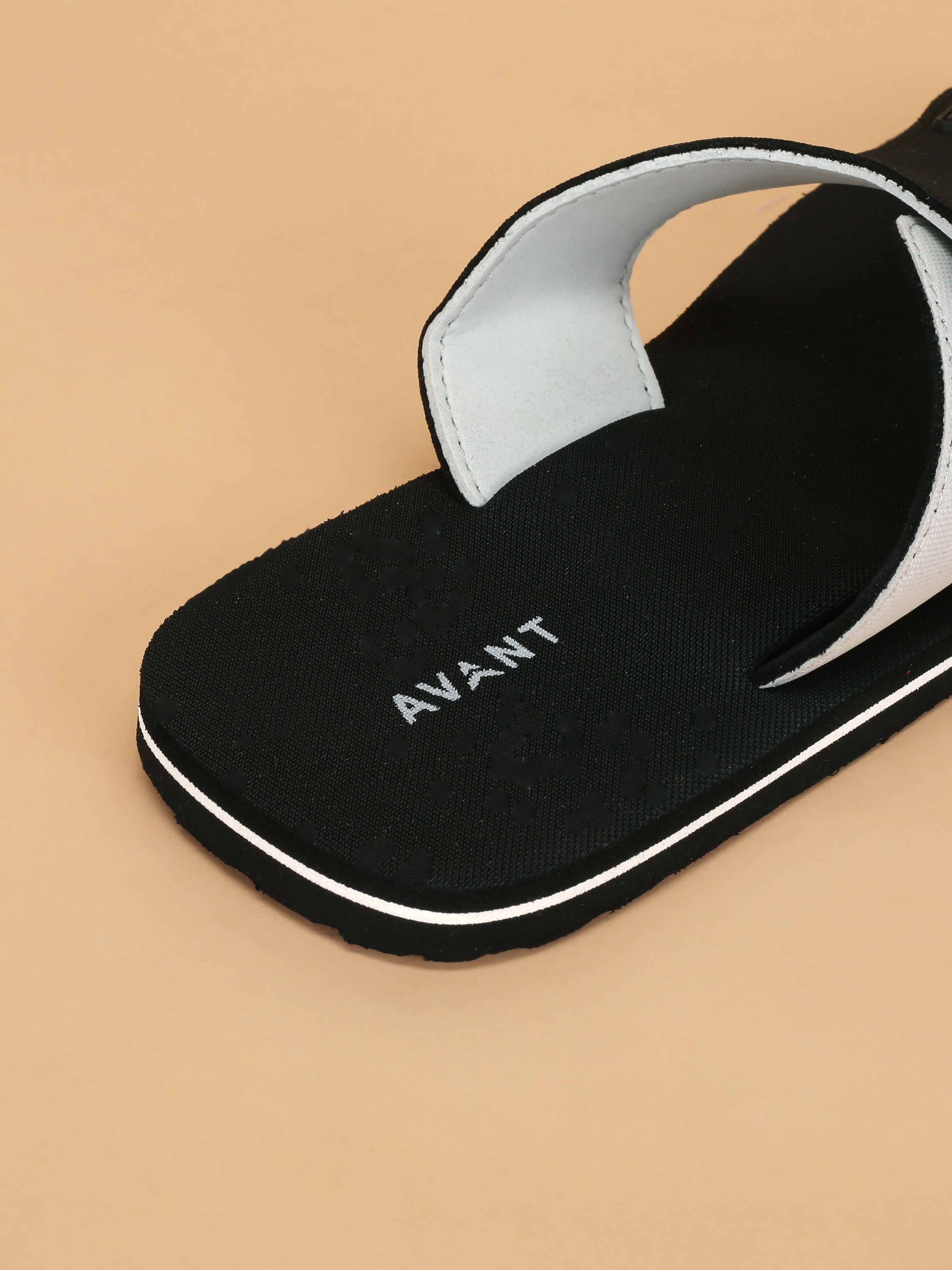 Avant Men's FusionGrip Flip Flops - Black/White