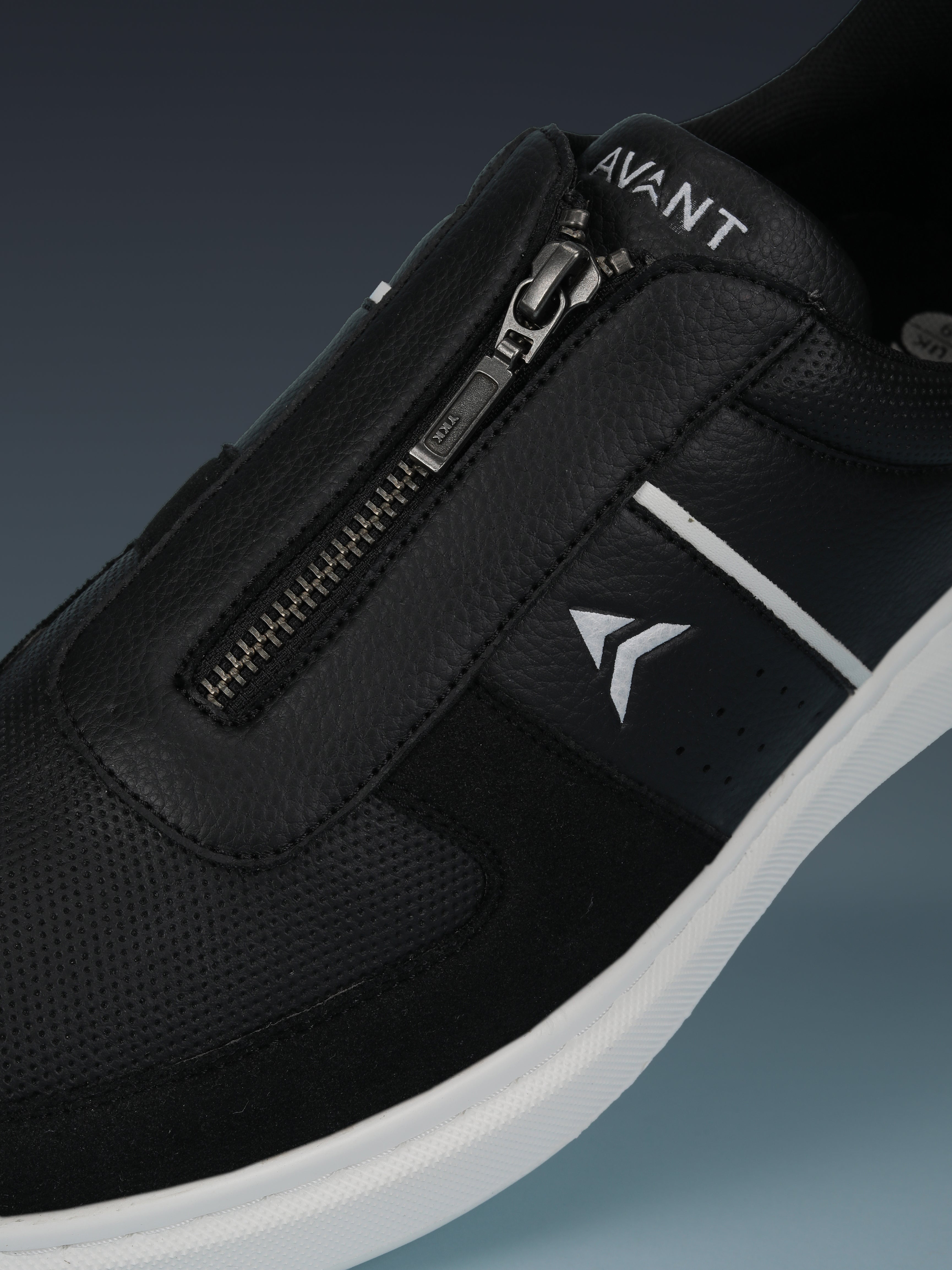 Avant Men's ZipWalk Casual Shoes - Black