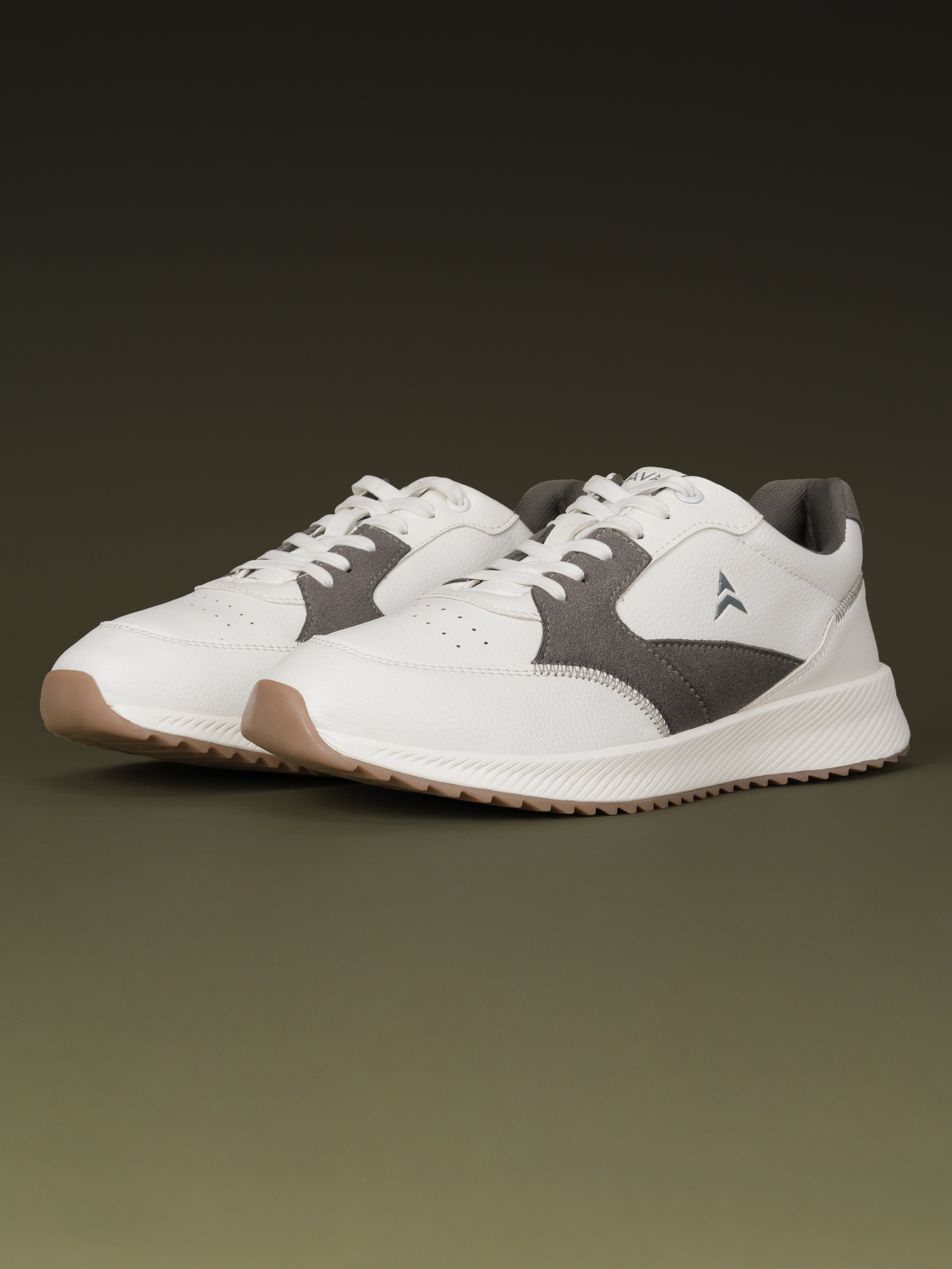 Avant Men's MotionCore Running Shoes - White/Grey