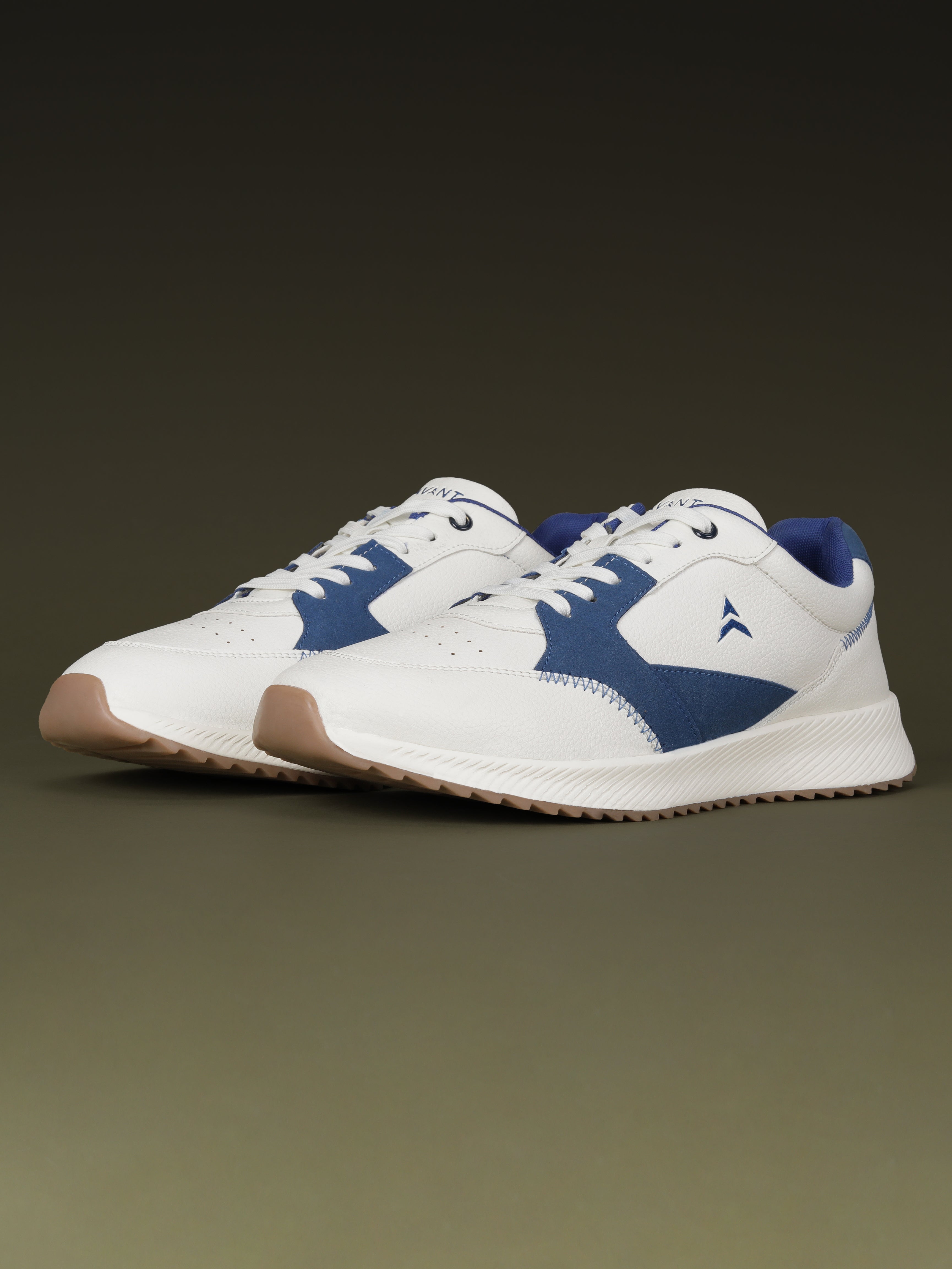 Avant Men's MotionCore Running Shoes - White/Royal Blue