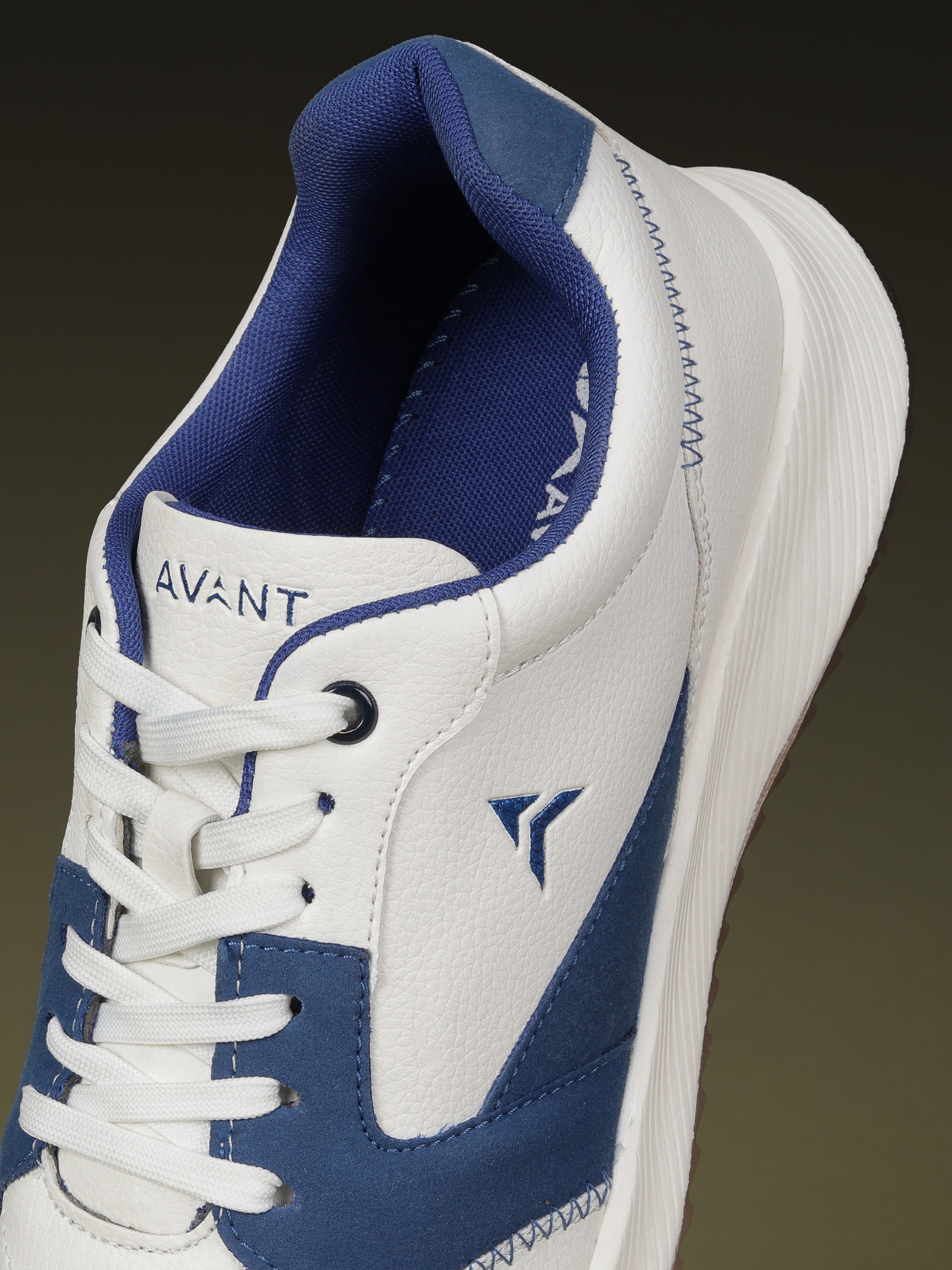 Avant Men's MotionCore Running Shoes - White/Royal Blue