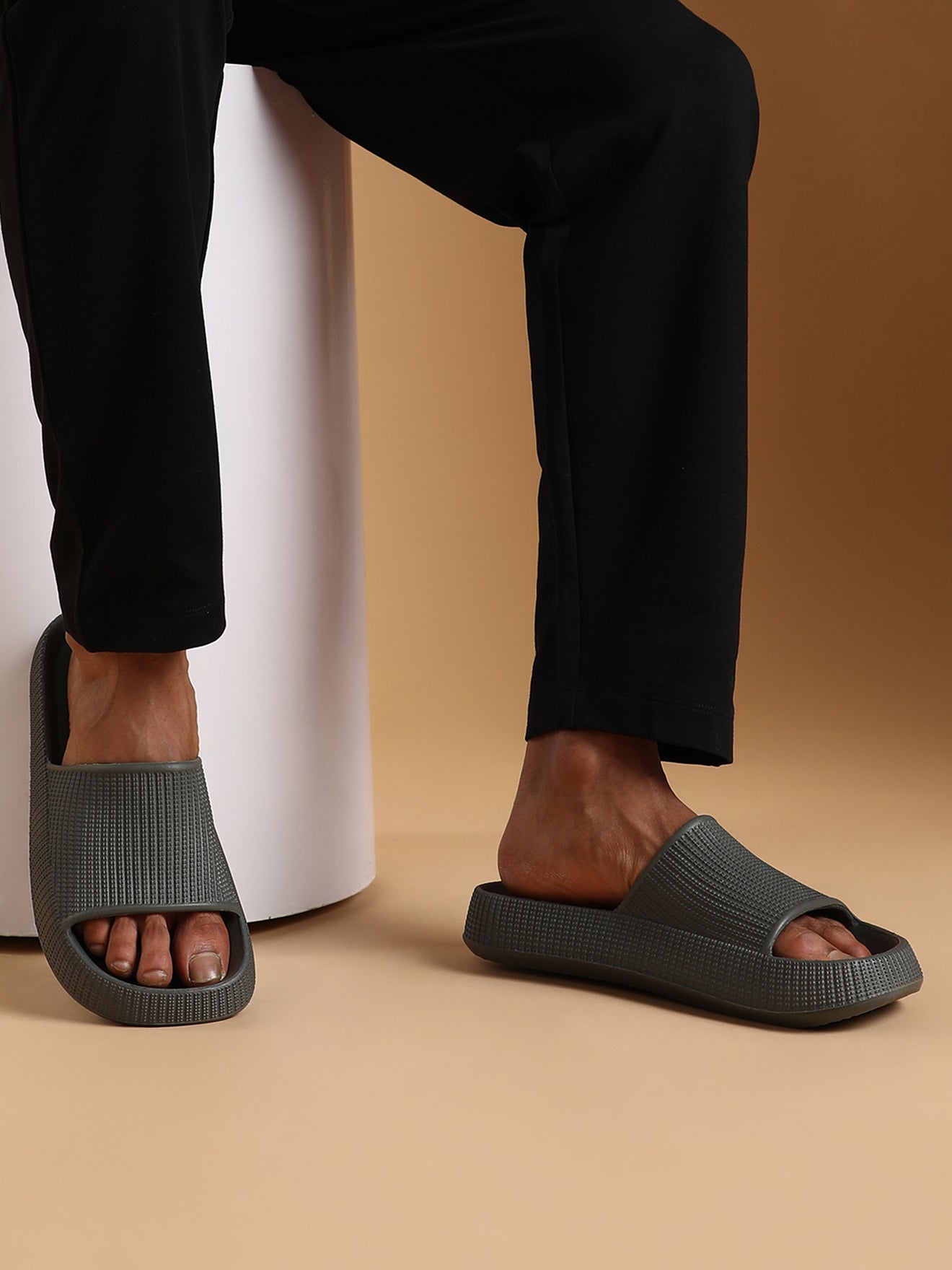 Avant Men's Nox Sliders - Grey