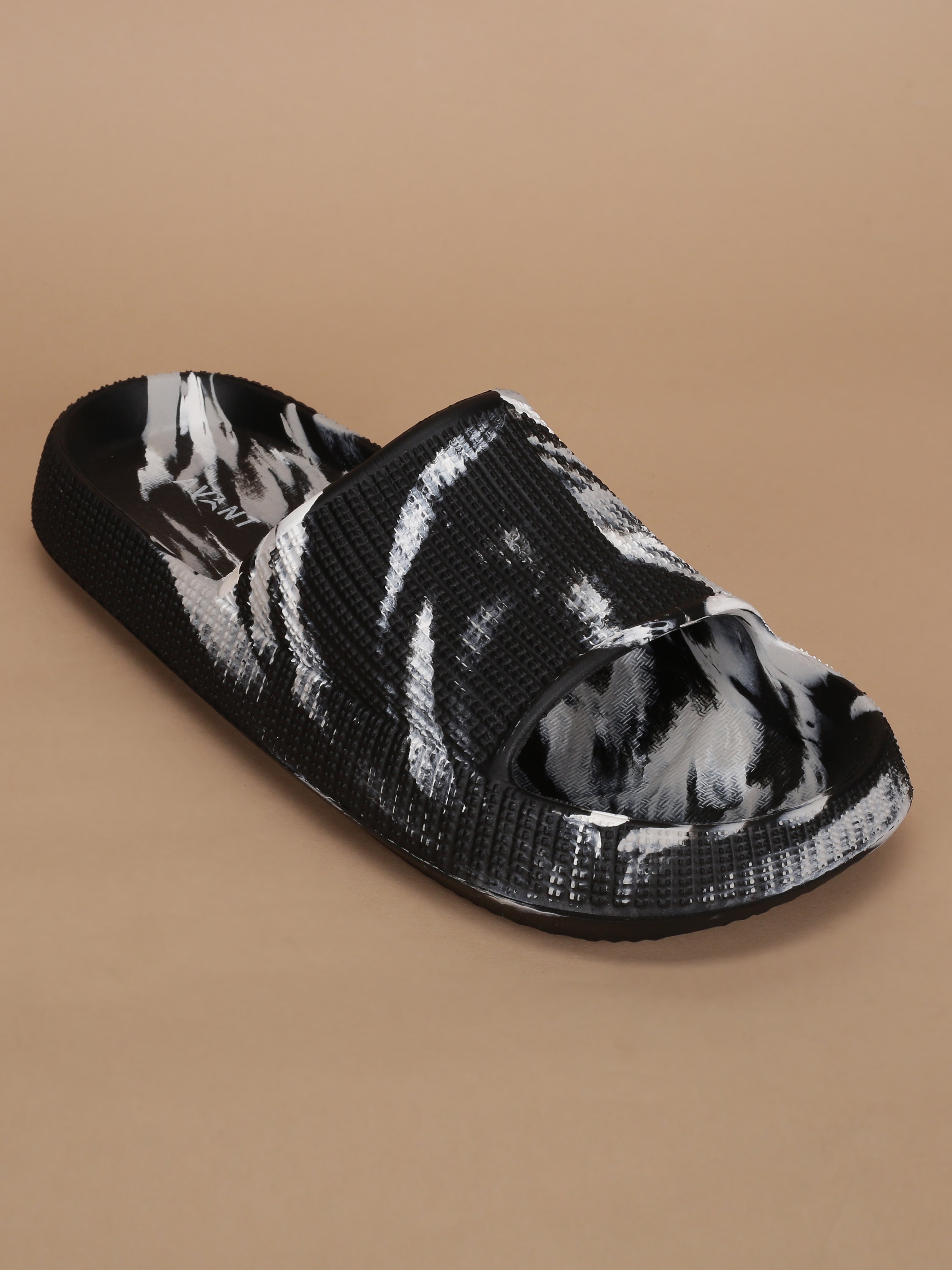 Avant Men's Nox Sliders - Black/White