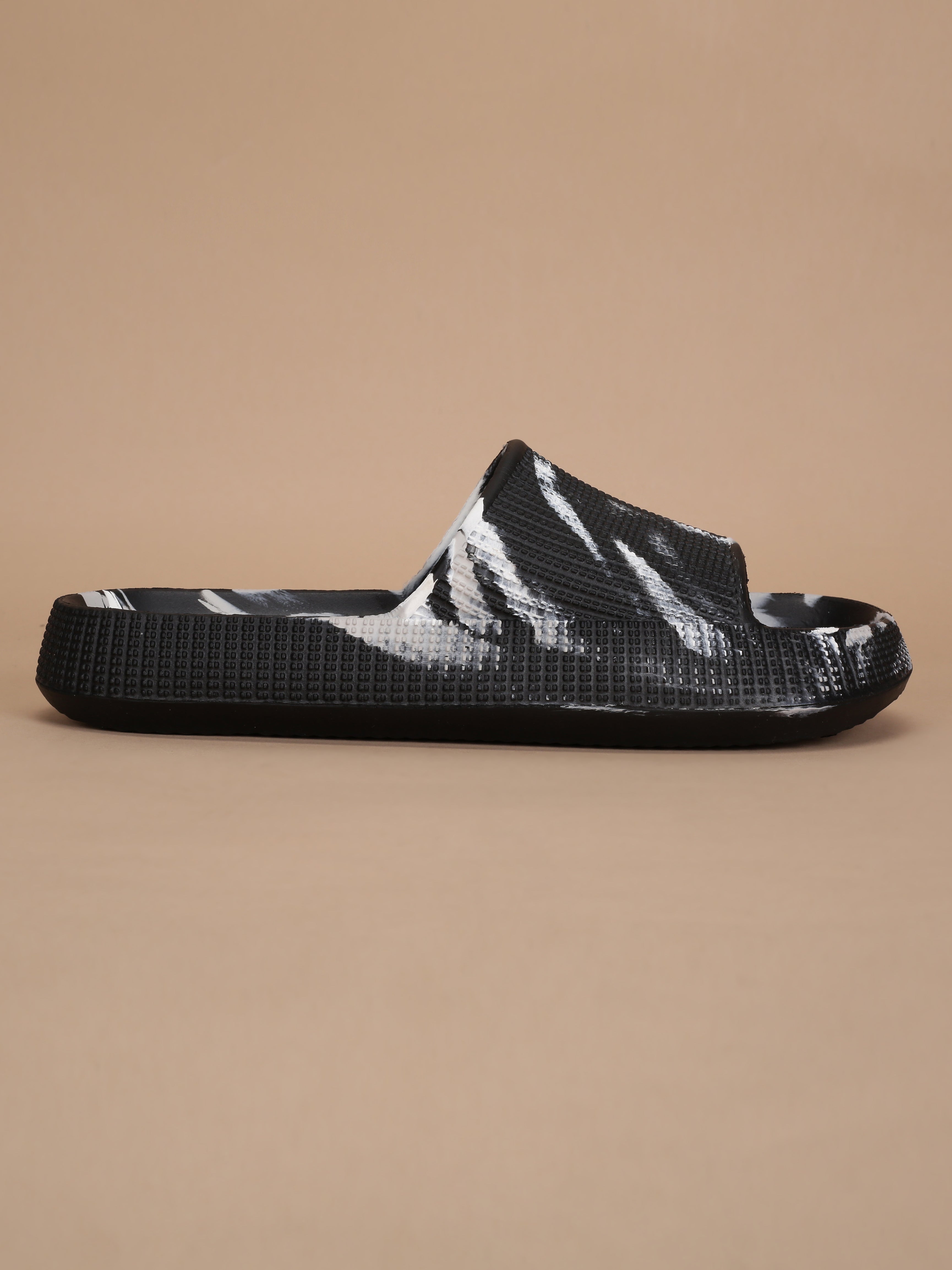 Avant Men's Nox Sliders - Black/White