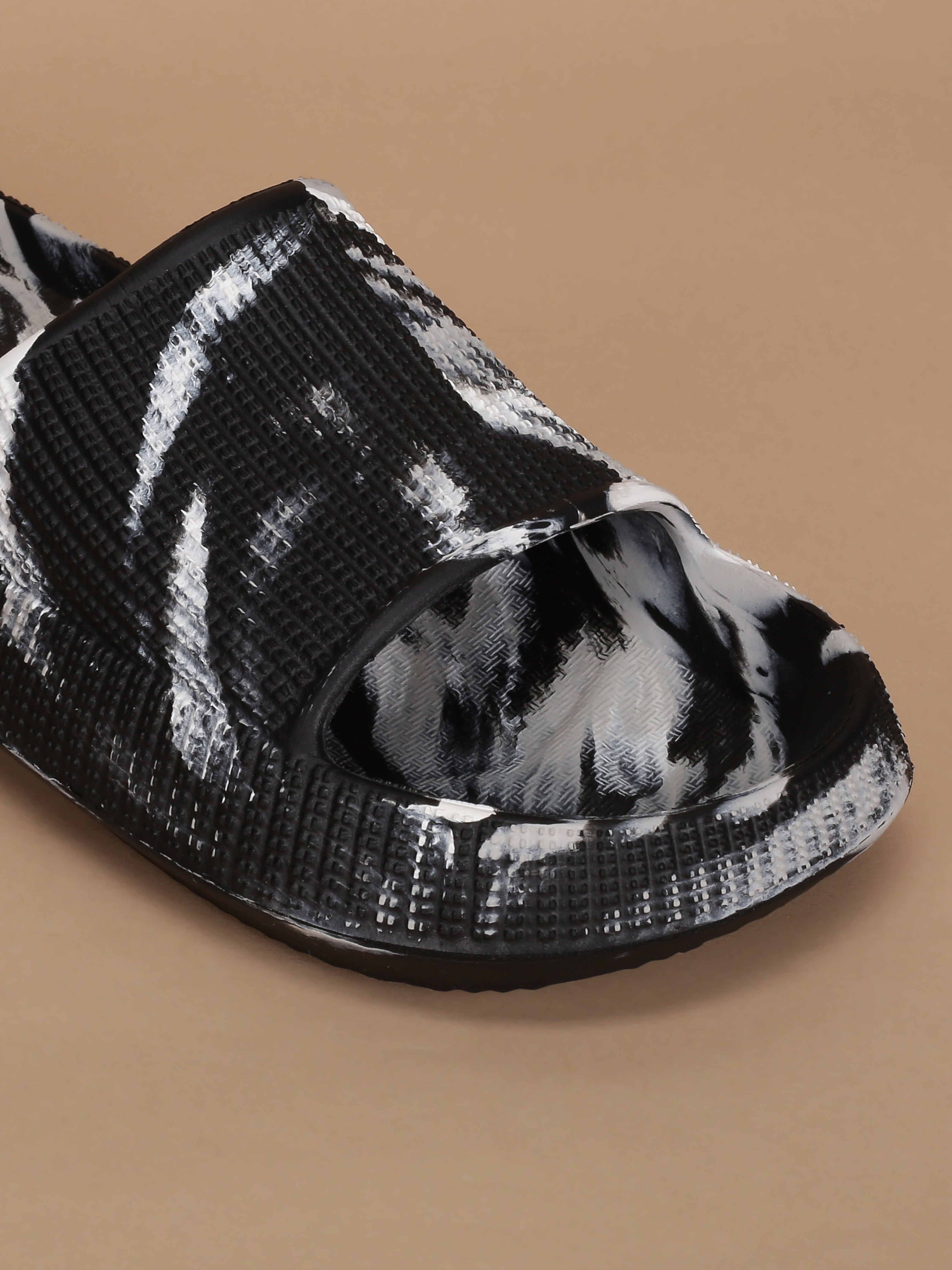 Avant Men's Nox Sliders - Black/White