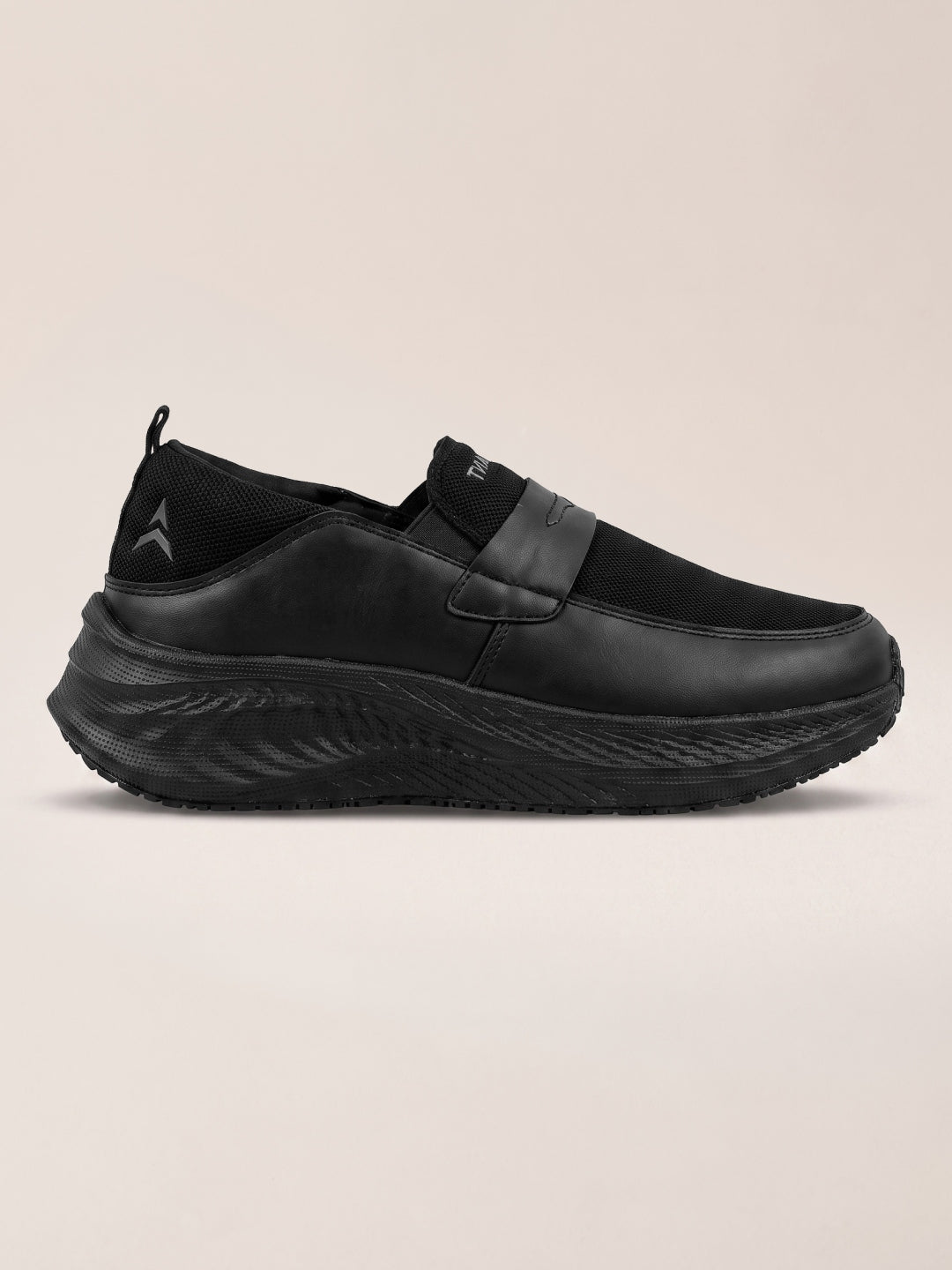 Avant Men's AeroShift Slip-On Walking Shoes - Black