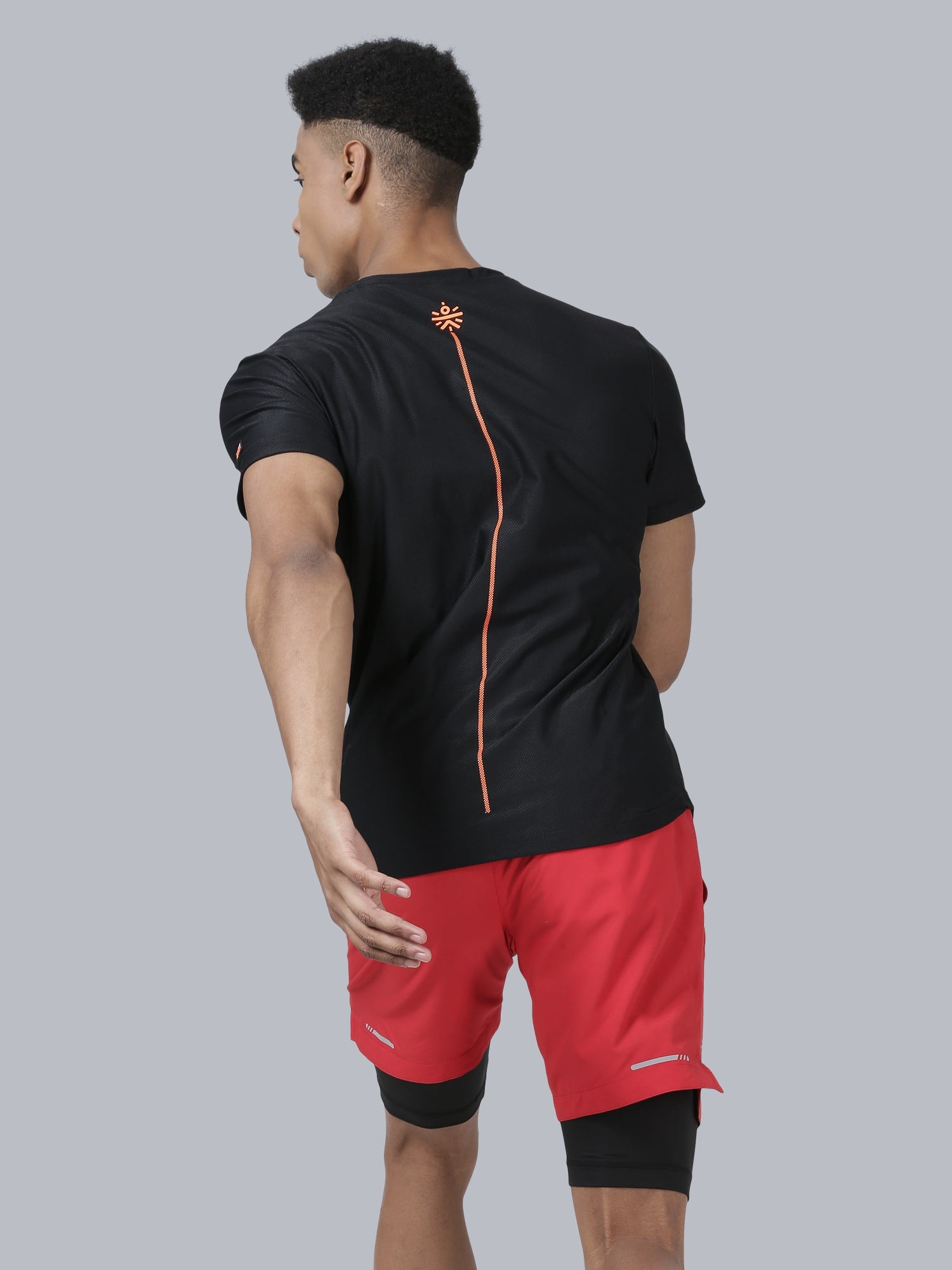 Signature Cult Black Running Tee