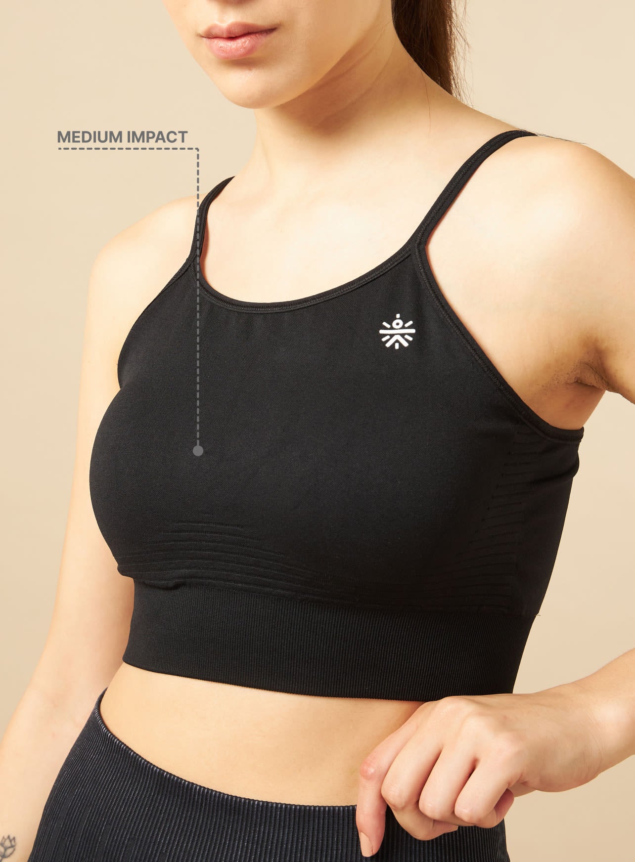 Black Seamless Medium-Support Sports Bra